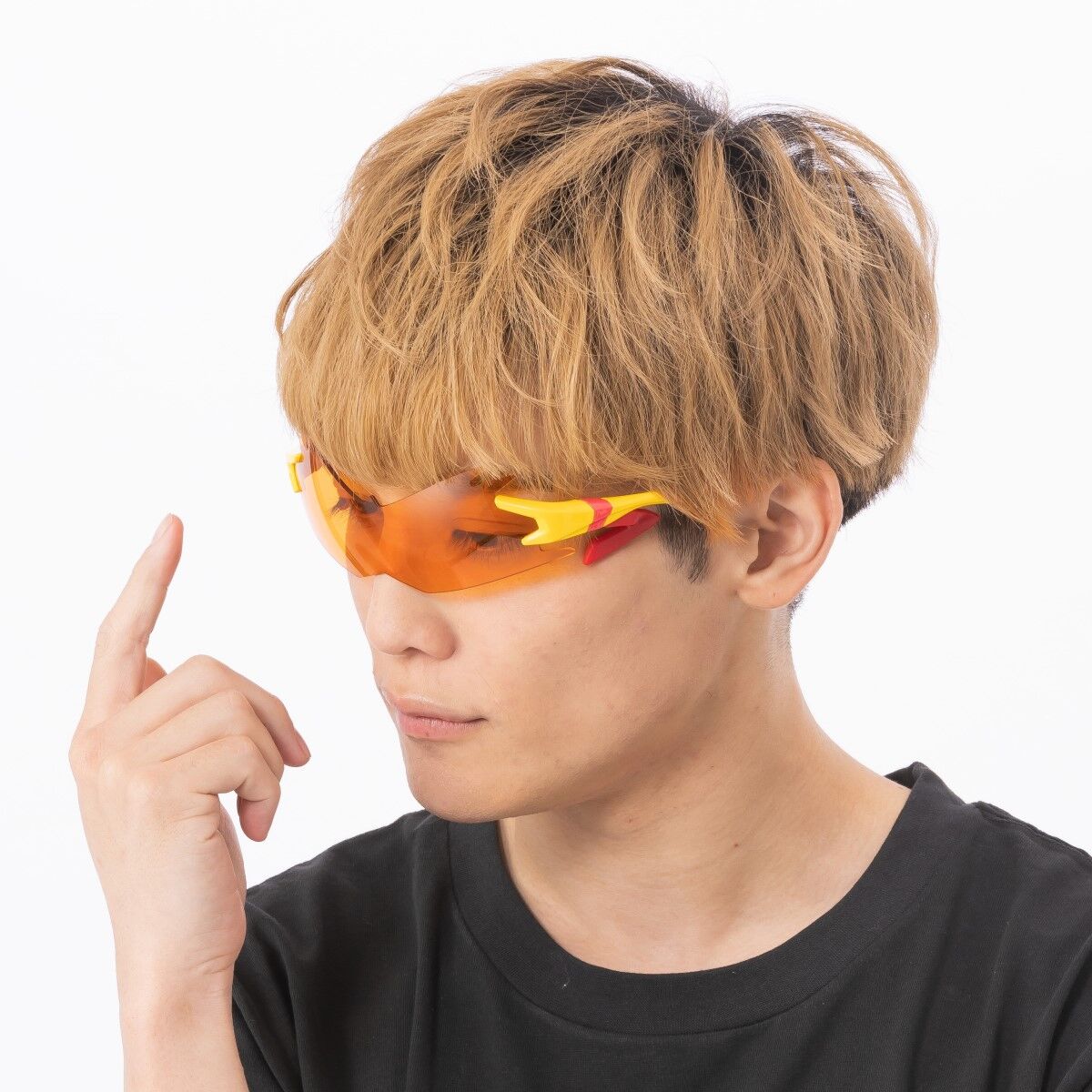 AirFly Jiro Momotani's Stylish DonBrothers Sunglasses