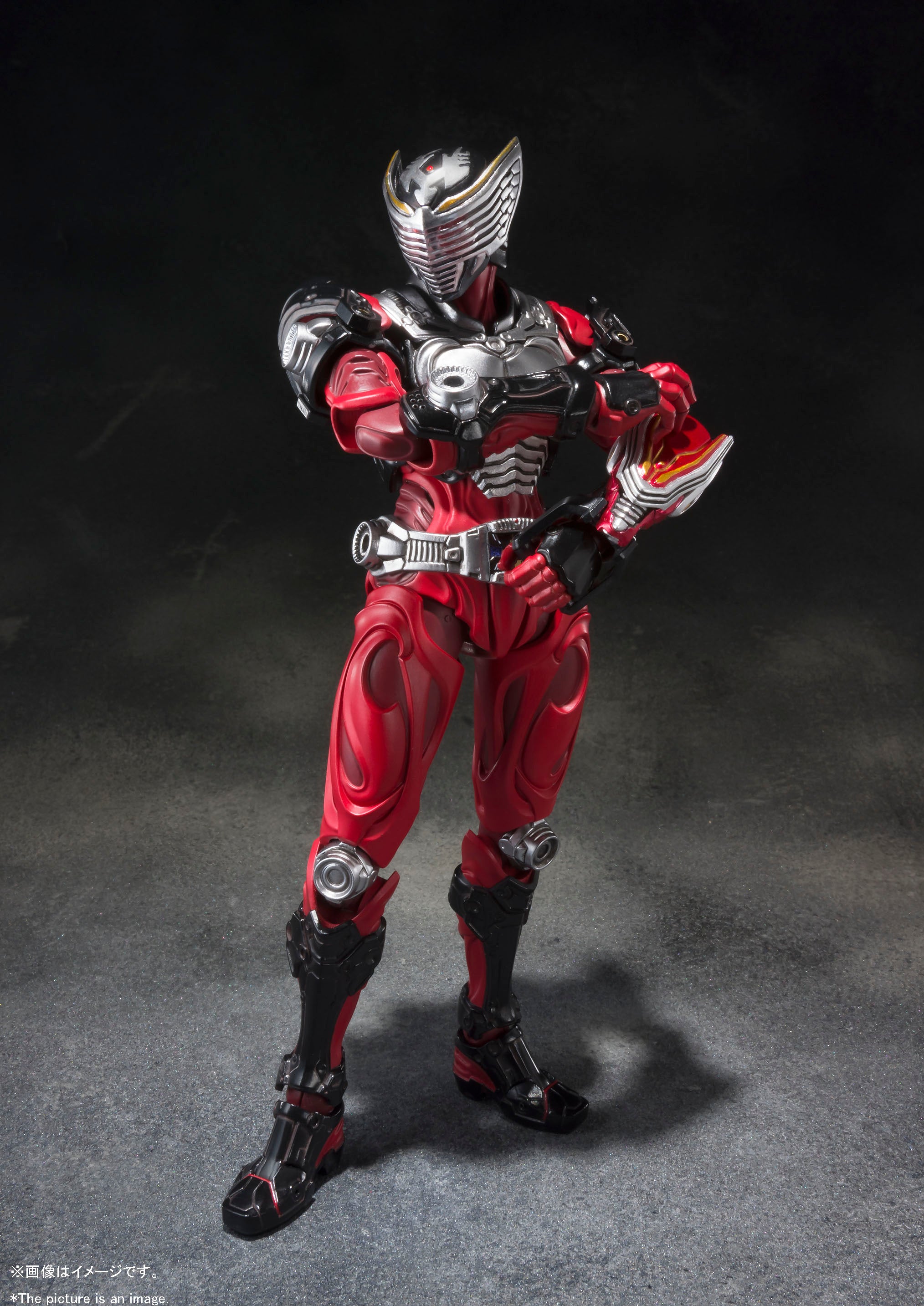 Cool SIC Kamen Rider Ryuki with Fully Posable Dragreder