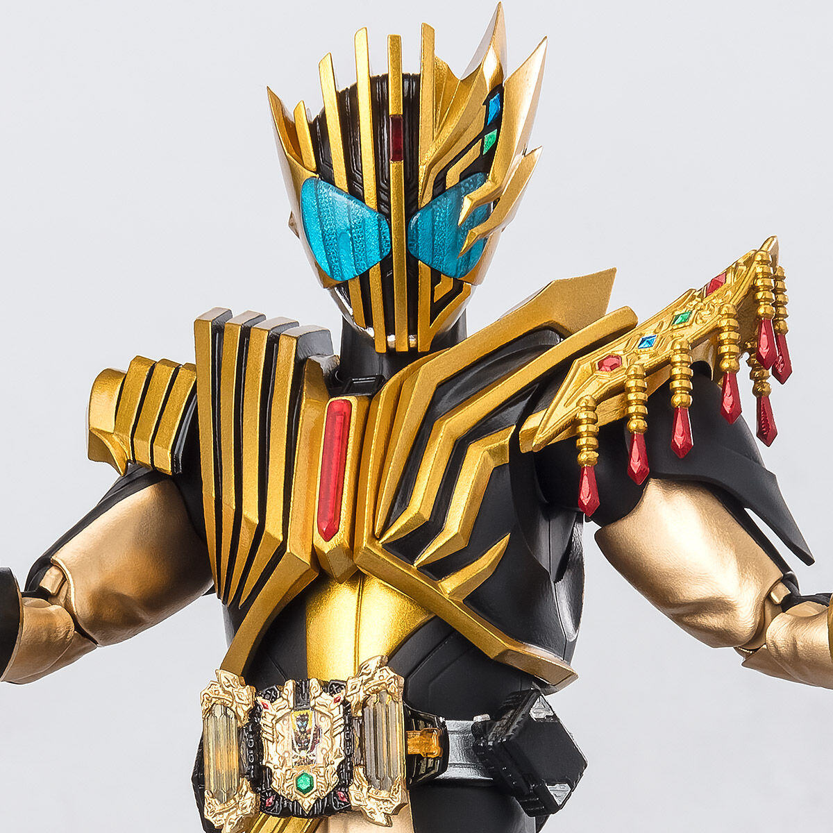 SH Figuarts Kamen Rider Legend Collectible Action Figure with Extras