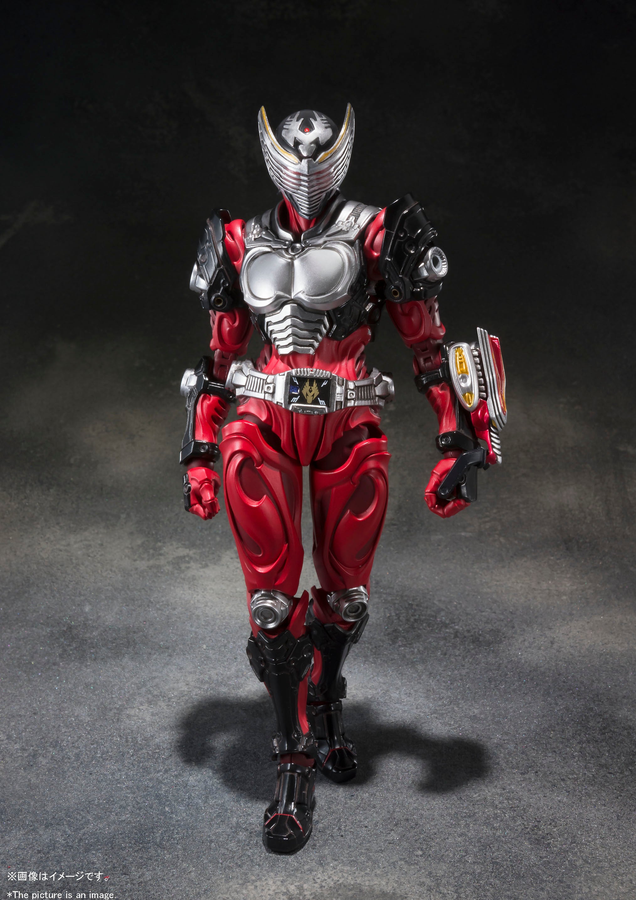 Cool SIC Kamen Rider Ryuki with Fully Posable Dragreder