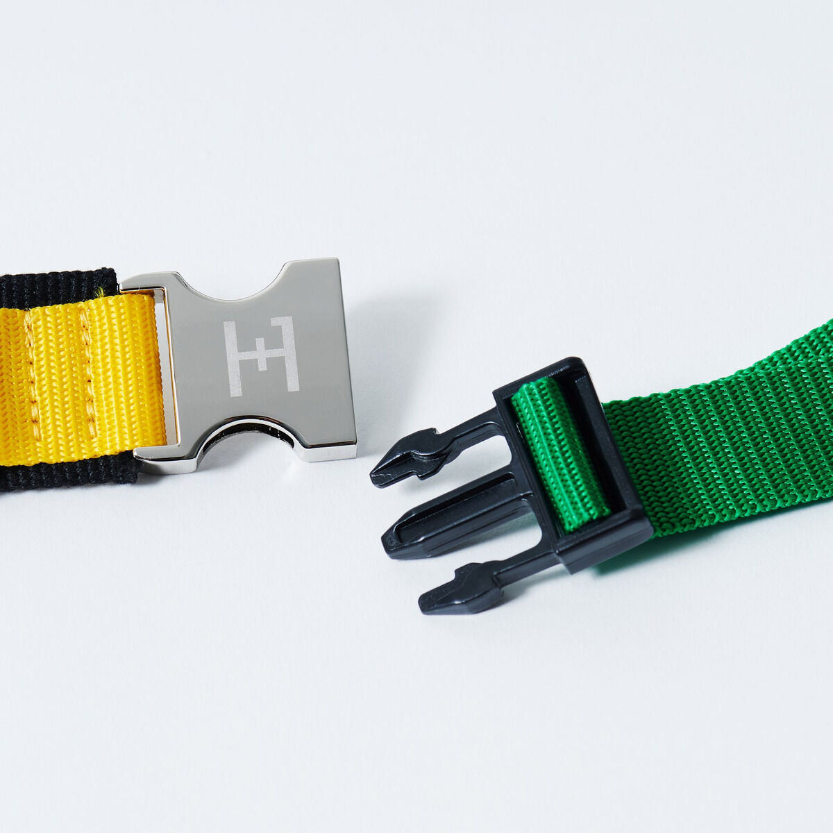 Functionally Designed OOO Transformation Belt Inspired by Kamen Rider Henshin