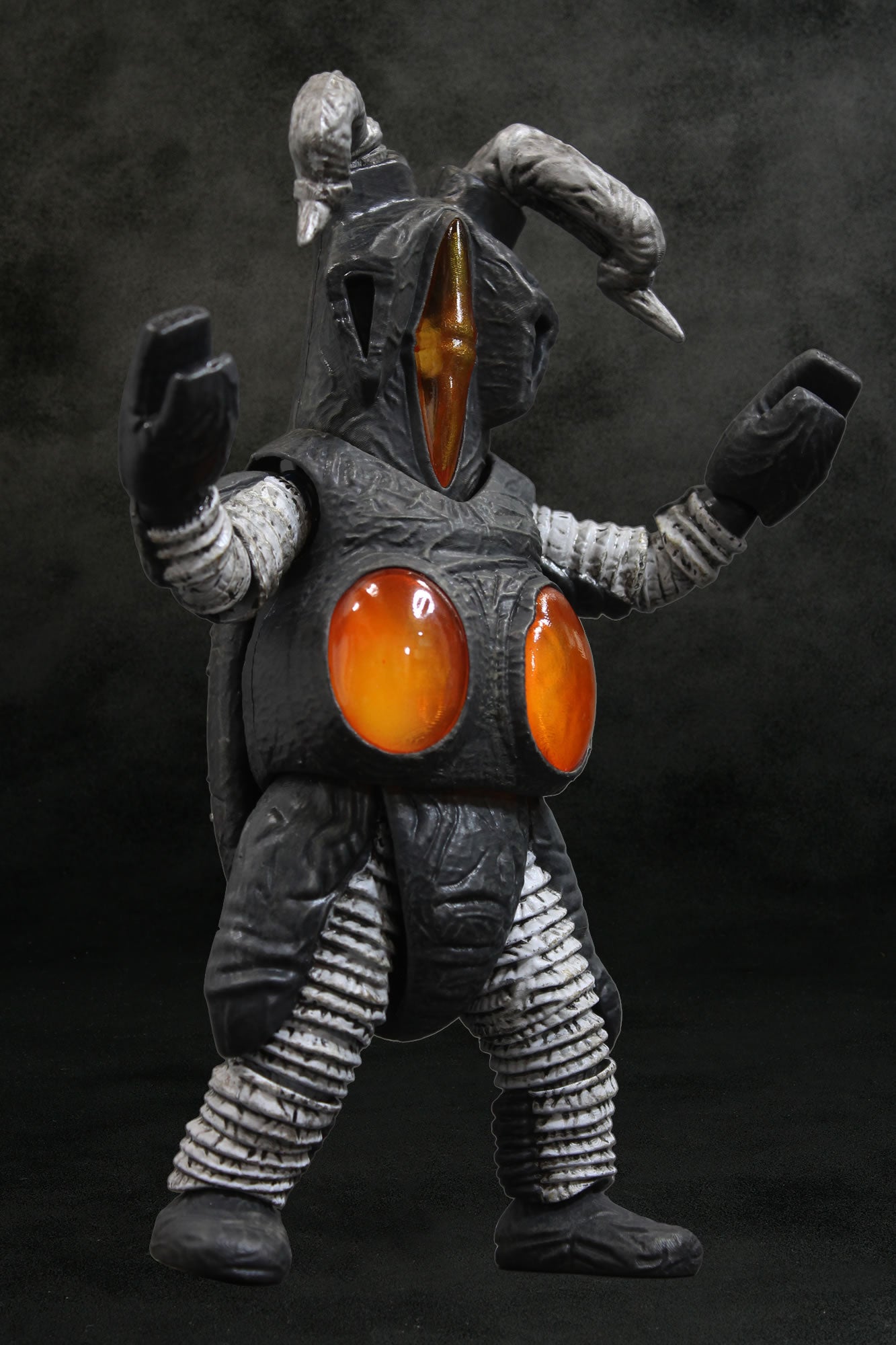 Monster Action Figure Collectible - Zetton II in the Redman Appearance Version