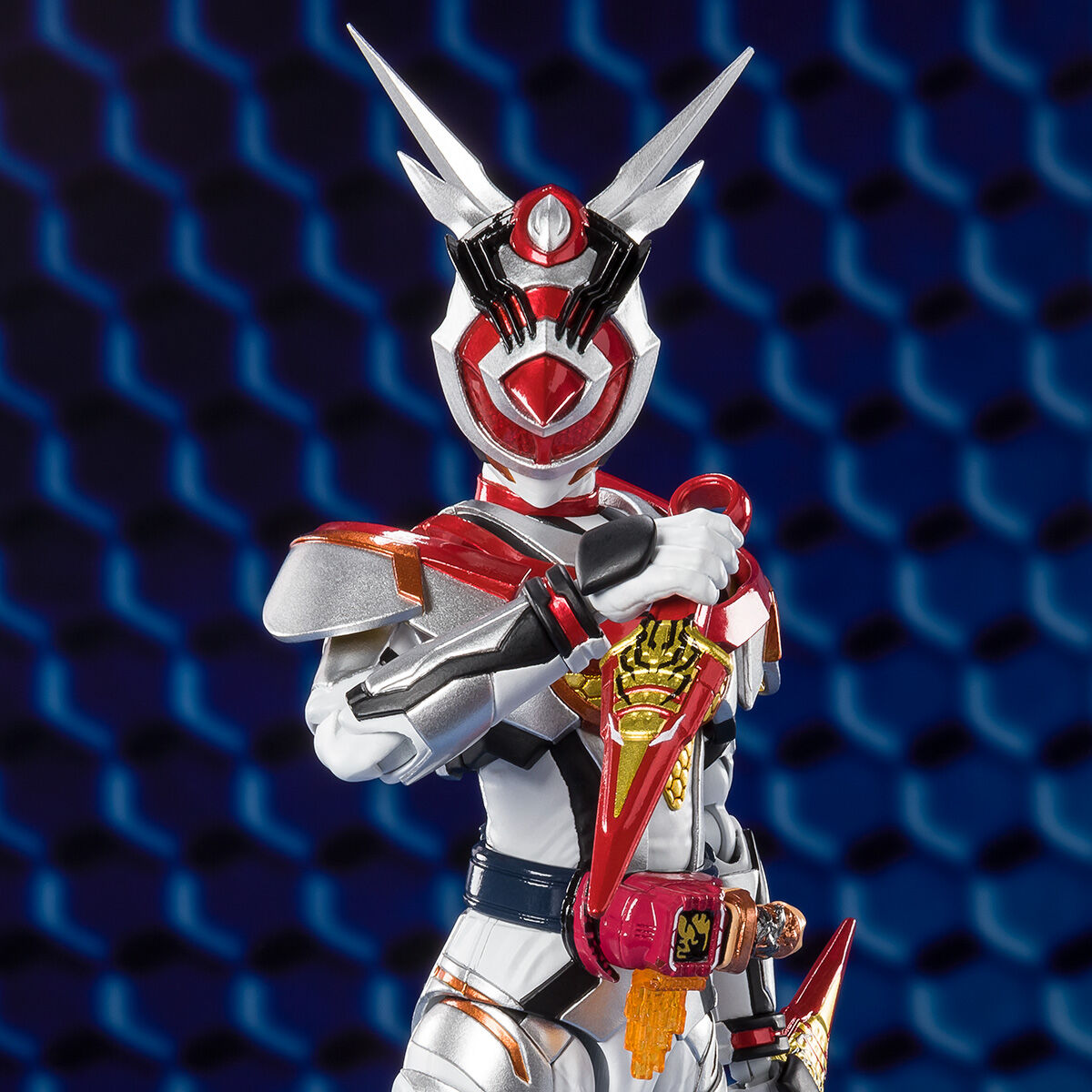 SH Figuarts Action Figure - Kamen Rider Aguilera in Queen Bee Genome Costume