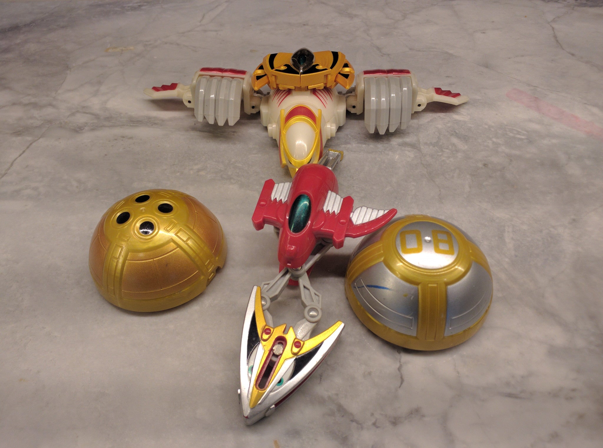 DX Tricondor with Exclusive Ball 08 from Hurricaneger Movie