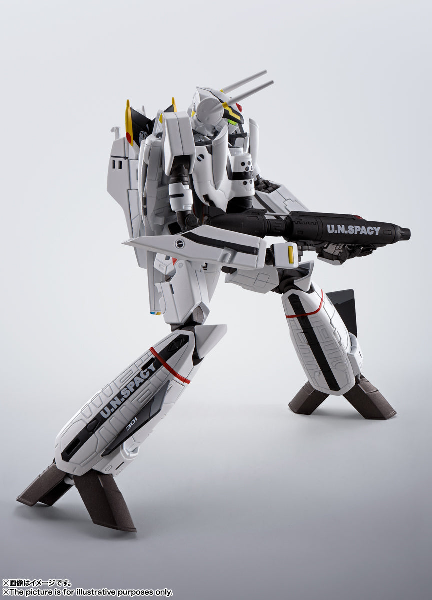 Hi-Metal R Collectible Model of VF-0S Phoenix Used by Roy Focker from Macross Zero Anime