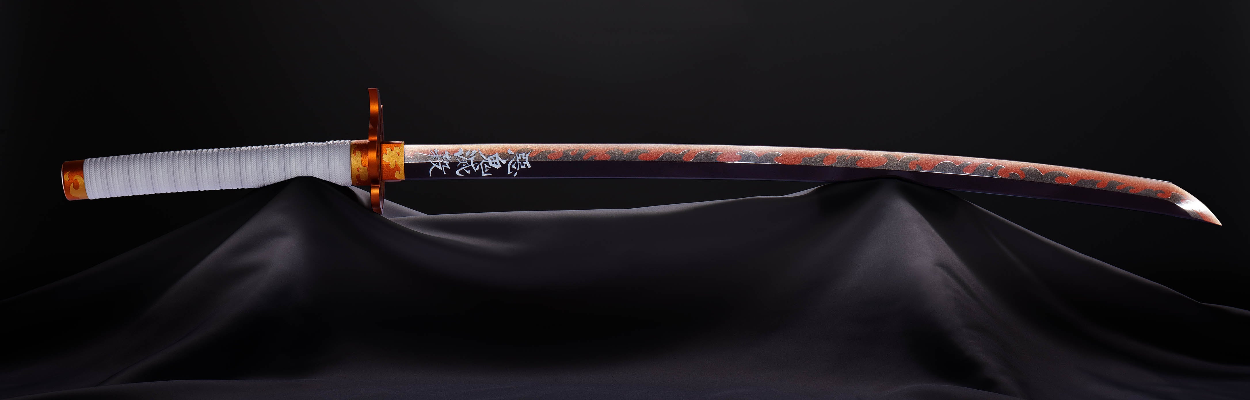 Demon Slayer Proplica High - Quality Kyojuro Rengoku Nichirin Sword Replica