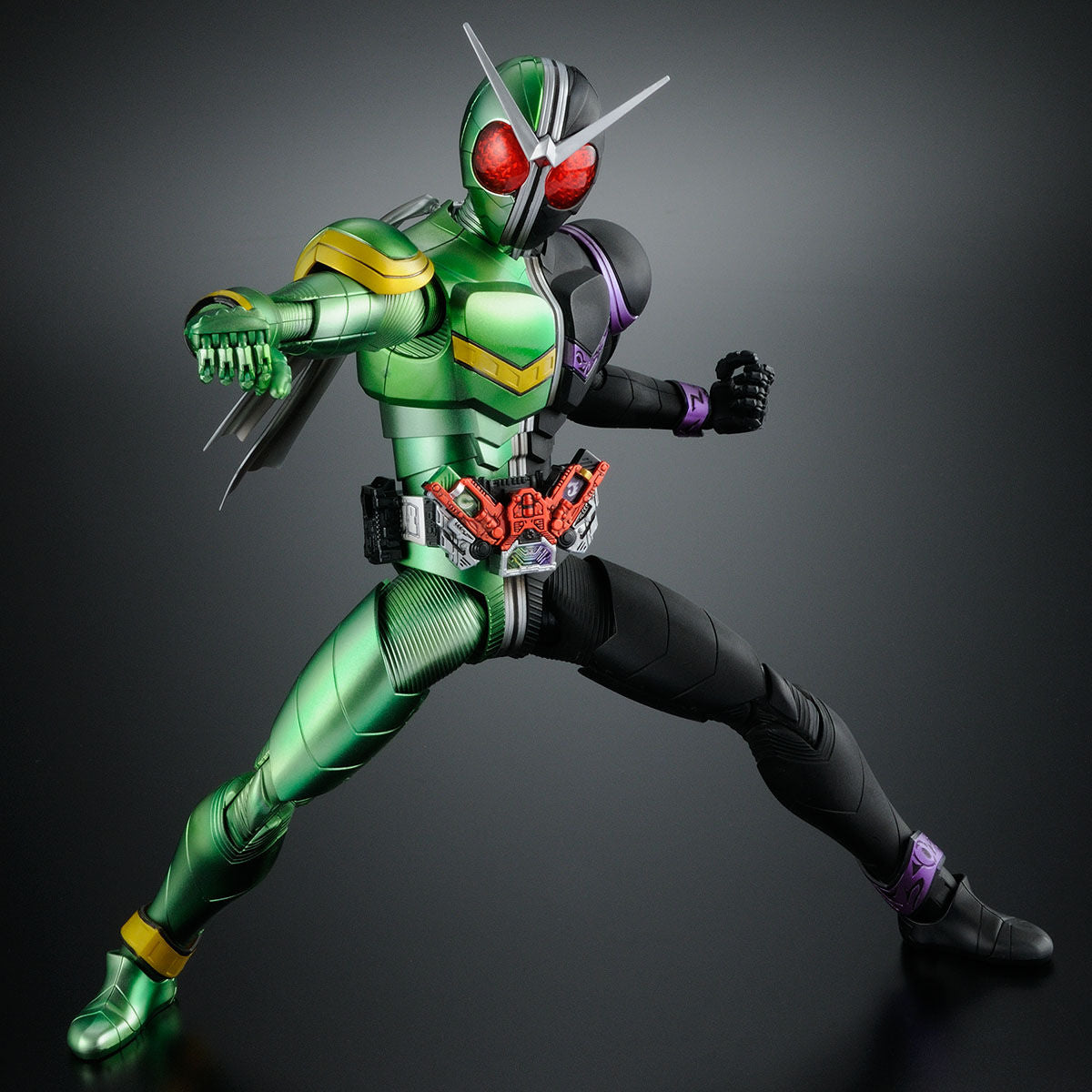 MG Figure Rise Artisan High - Quality Pre - painted 1/8 Scale Model Kit of Kamen Rider W Cyclone Joker