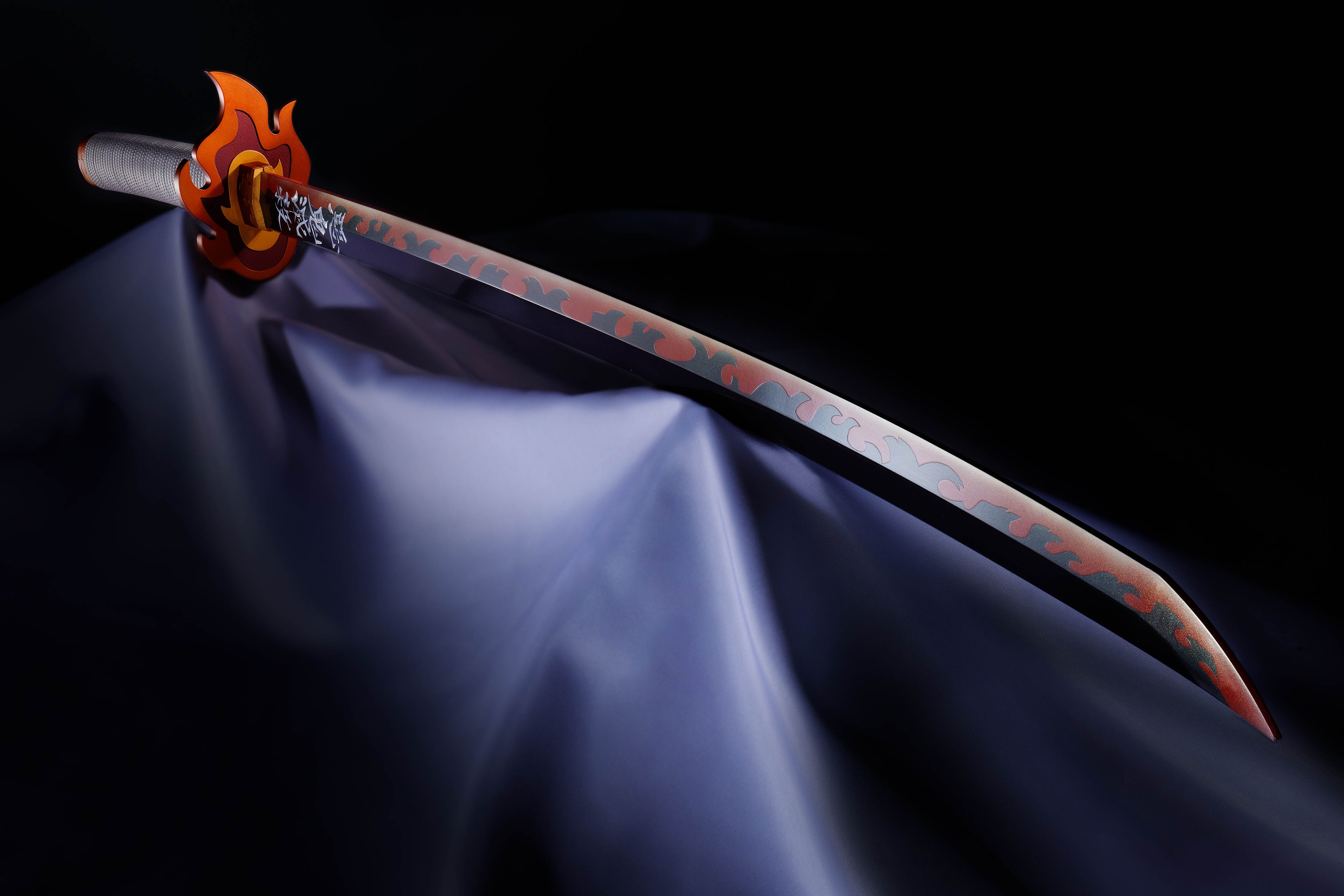 Demon Slayer Proplica High - Quality Kyojuro Rengoku Nichirin Sword Replica