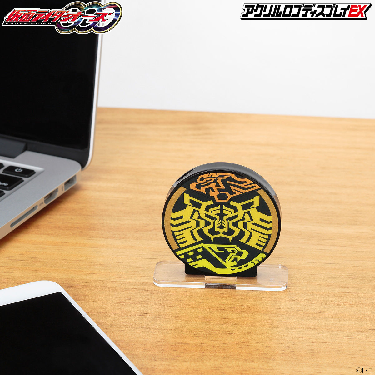 High - quality OOO Ratorata Acrylic Combo Mark Logo Display