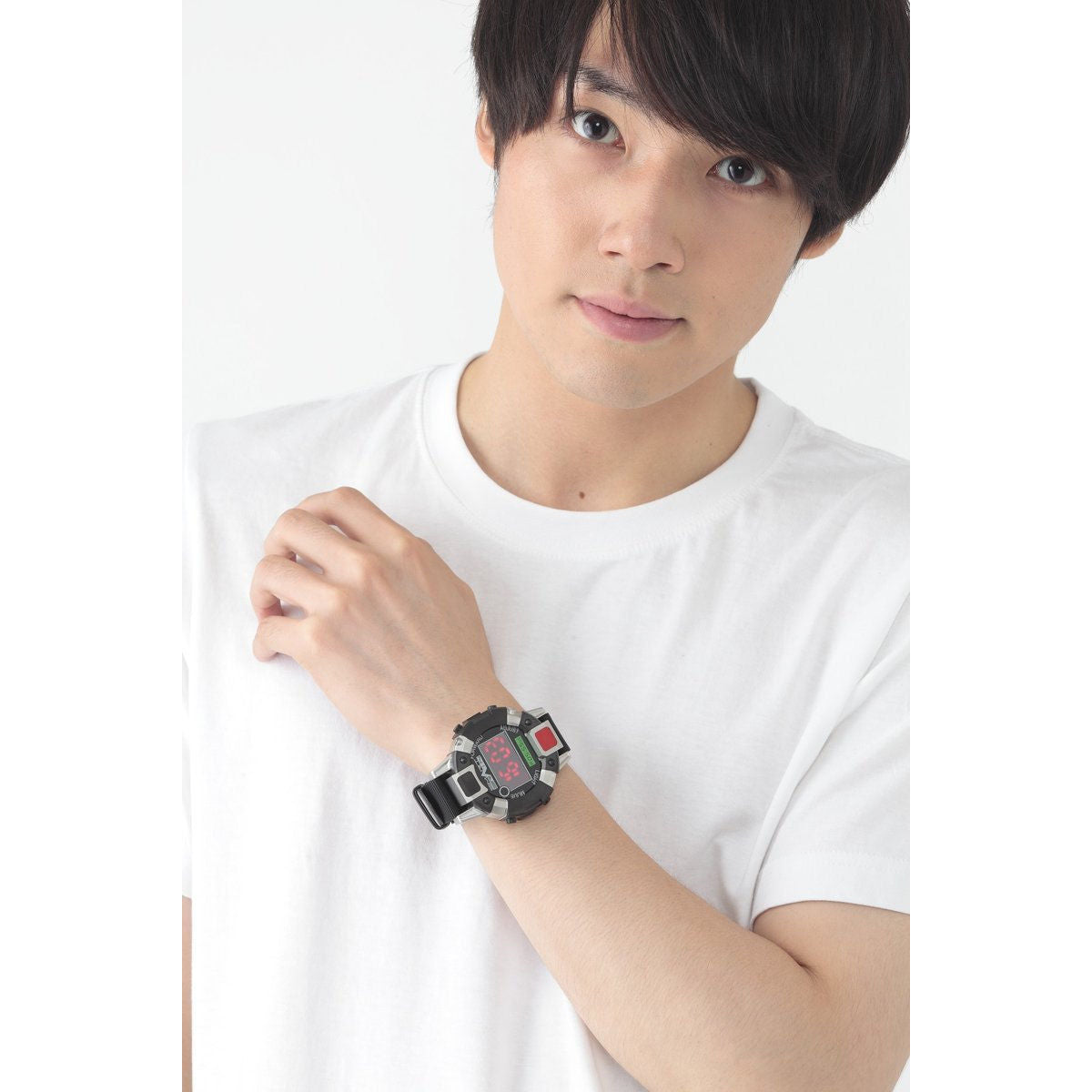 Faiz Axel Inspired Live - Action Style Stainless Steel Wristwatch with Polyester Band