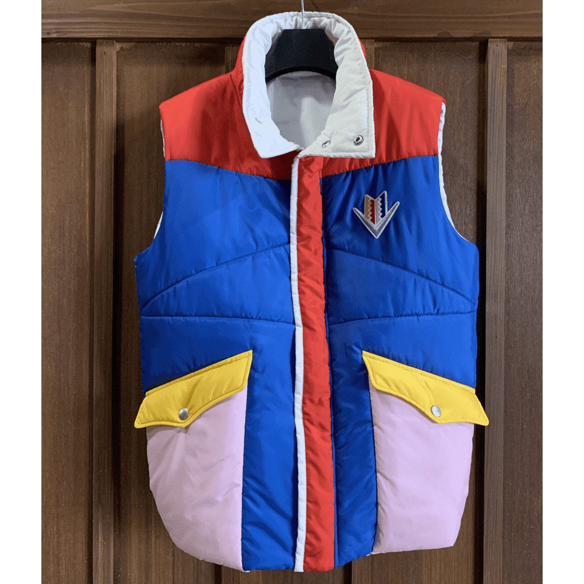 Kaito's Stylish Puffer Vest for All Seasons