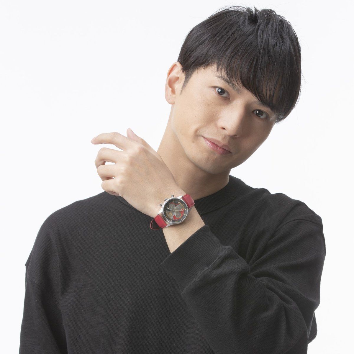 2021 Kamen Rider Saber Stainless Steel Quartz Chronograph Watch with 20mm Leather Band