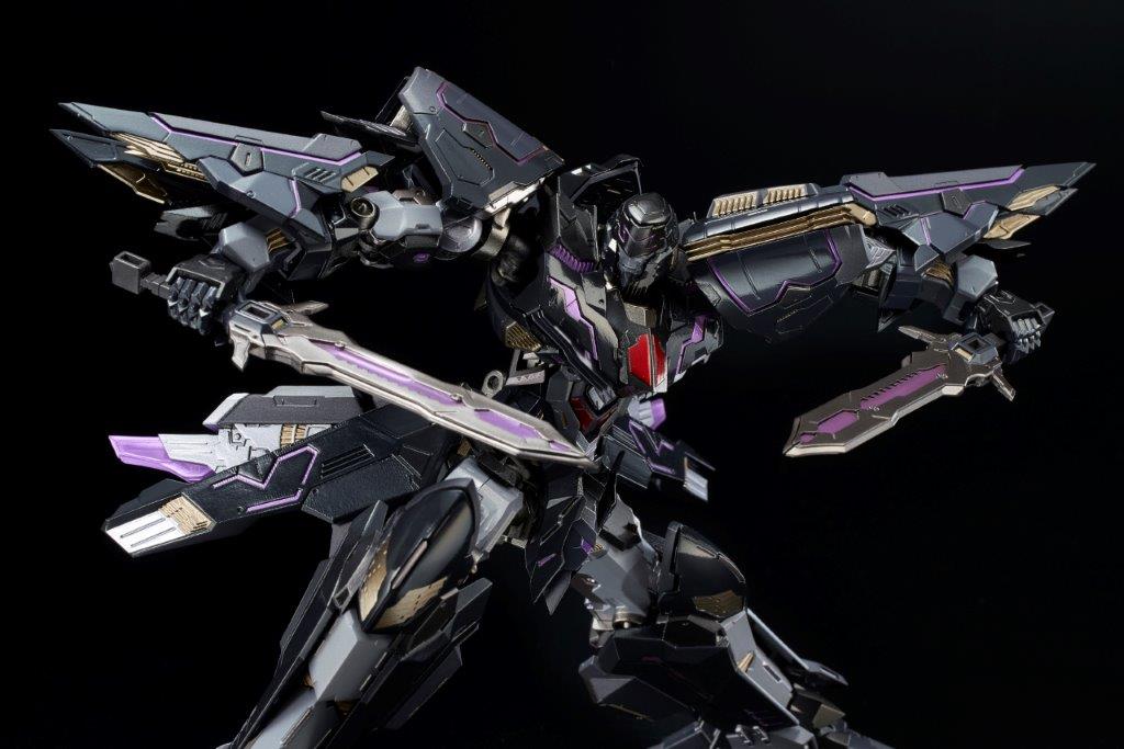 Flame Toys Highly-Posable Die-Cast Kuro Kara Kuri Megatron Figure