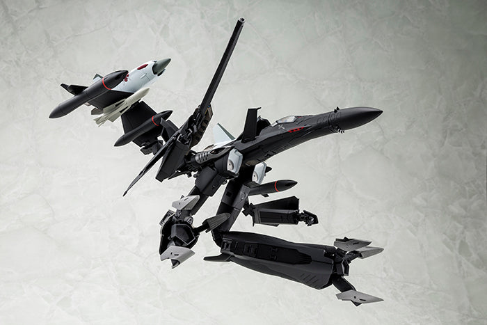 Macross Zero Arcadia 1/60 Scale Exclusive Collectible SV-51 Gamma D.D. Ivanov Use Final Battle Version Model