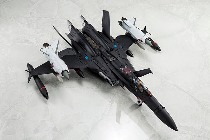 Macross Zero Arcadia 1/60 Scale Exclusive Collectible SV-51 Gamma D.D. Ivanov Use Final Battle Version Model