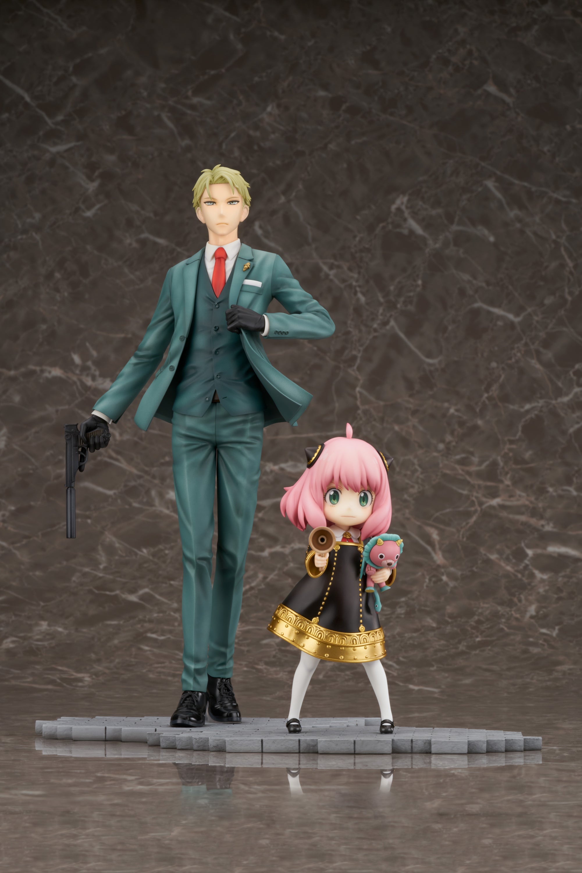 Anya Forger from SPYxFAMILY 1/7 Scale Collectible Figure for Fans