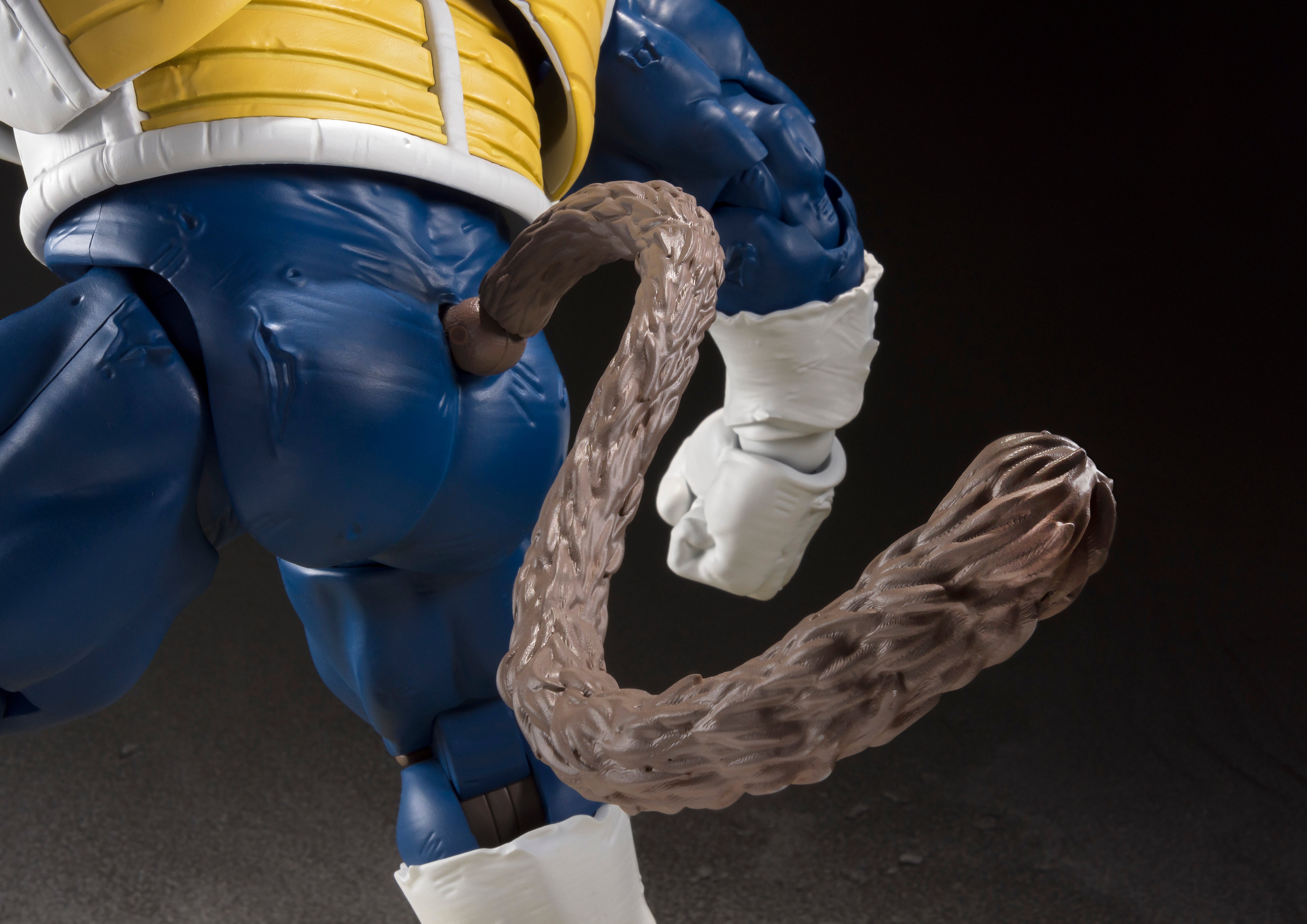 S.H. Figuarts Poseable Great Ape Vegeta Figure