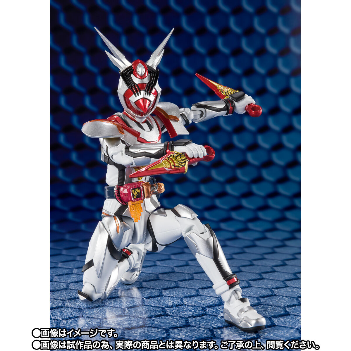 SH Figuarts Action Figure - Kamen Rider Aguilera in Queen Bee Genome Costume