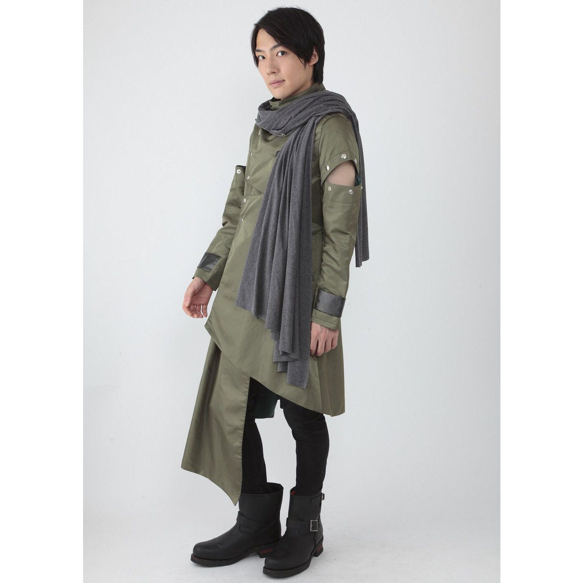 Woz Cosplay Set: Coat and Scarf in Japanese Sizes S, M, L