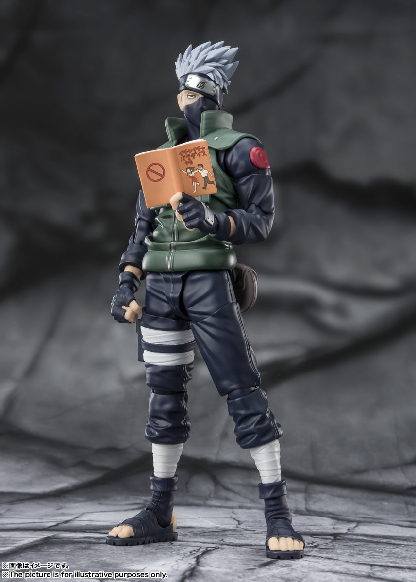 SH Figuarts Collectible Action Figure of Kakashi Hatake from Naruto Shippuden Anime Series