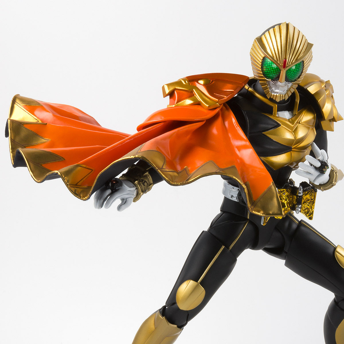 S.H. Figuarts Kamen Rider Beast Stylish Cloak Set