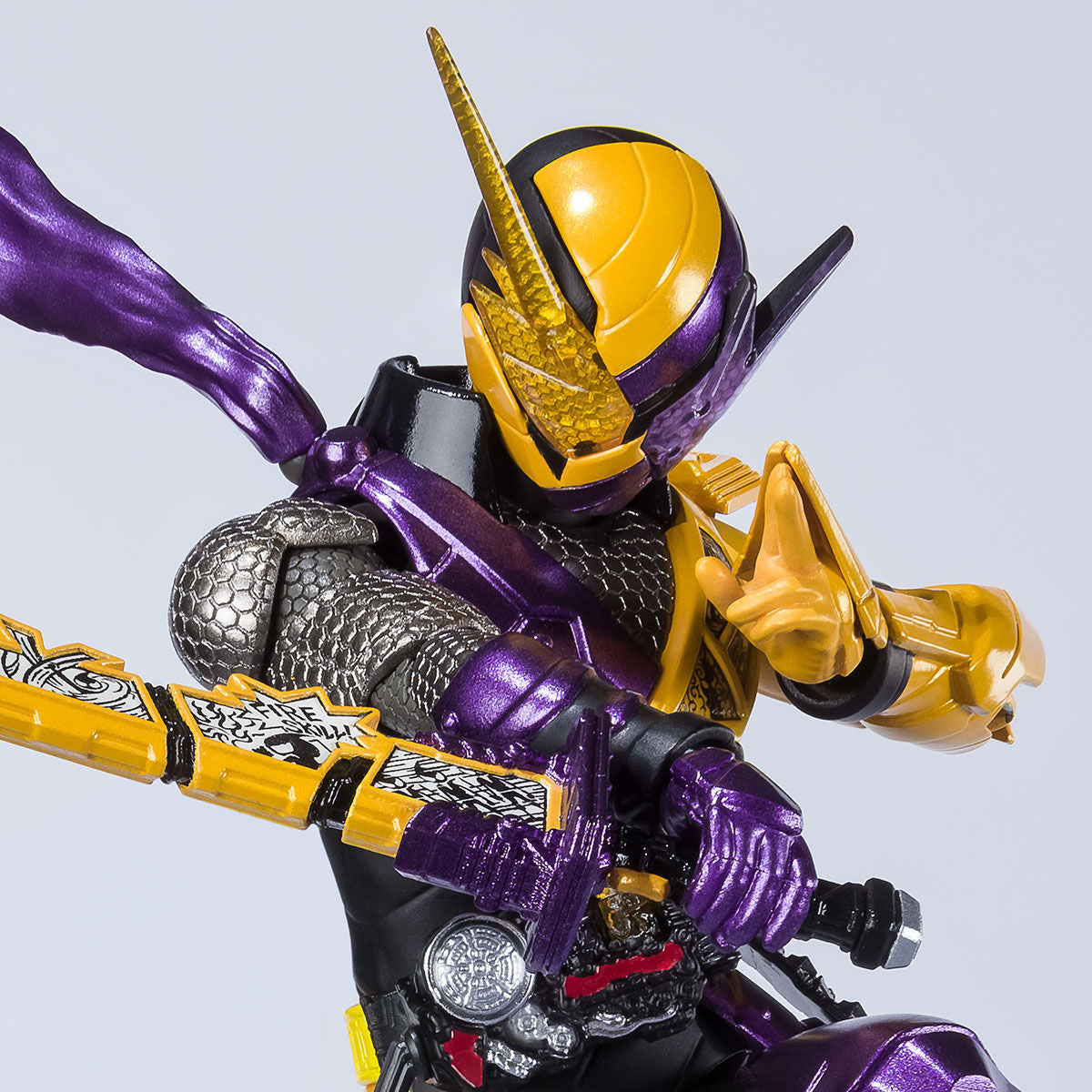 SH Figuarts Kamen Rider Build Ninja Comic Version Action Figure