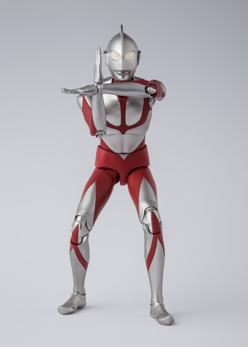 SH Figuarts Action Figure of Shin Ultraman