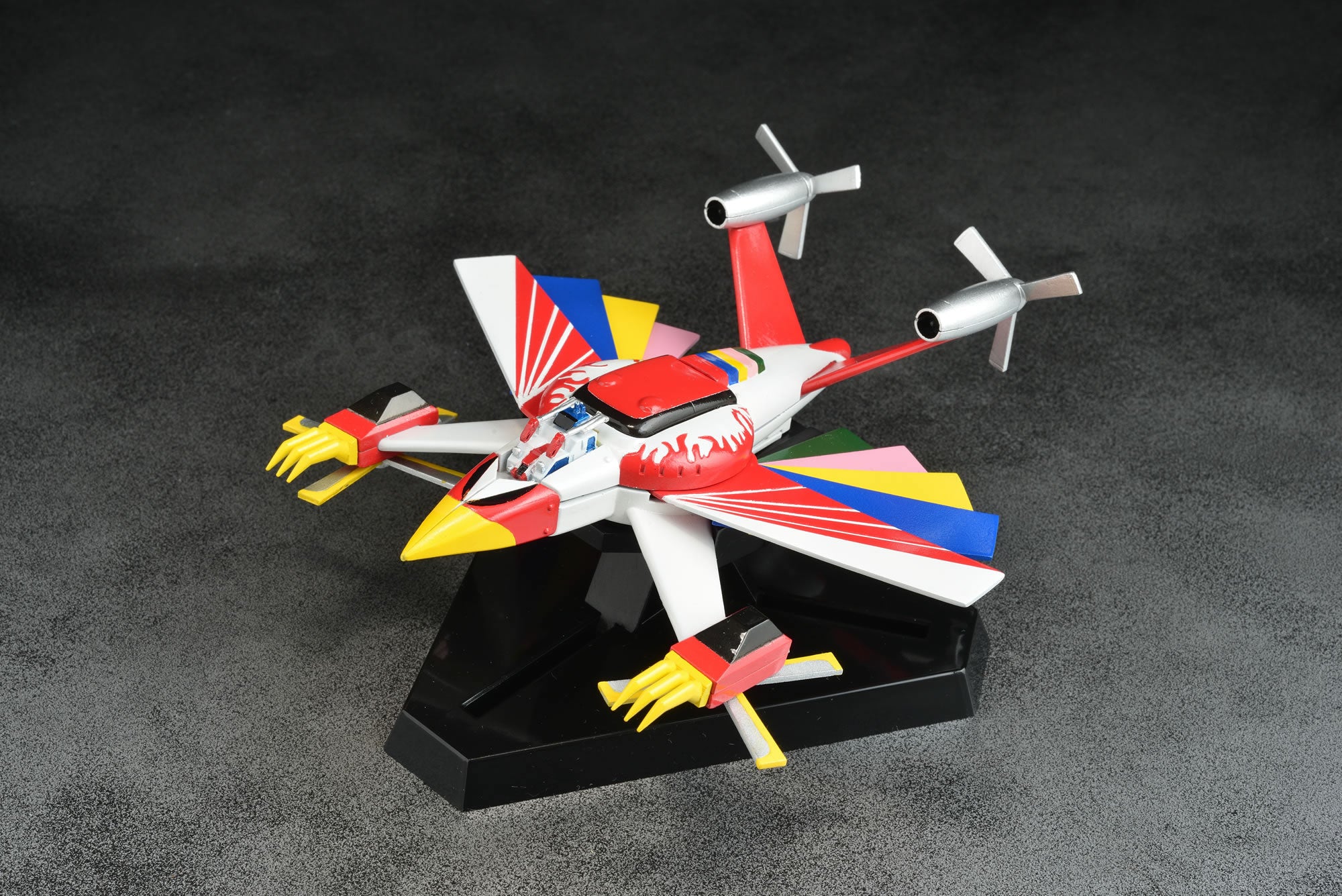 Himitsu Sentai Gorenger's Evolutionary Varidorin Toy with Multiple Accessories