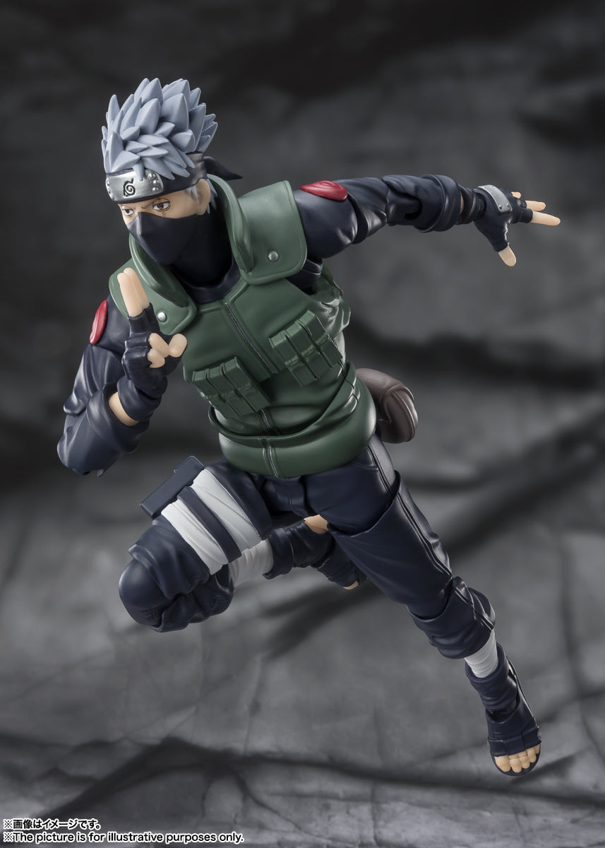 SH Figuarts Collectible Action Figure of Kakashi Hatake from Naruto Shippuden Anime Series