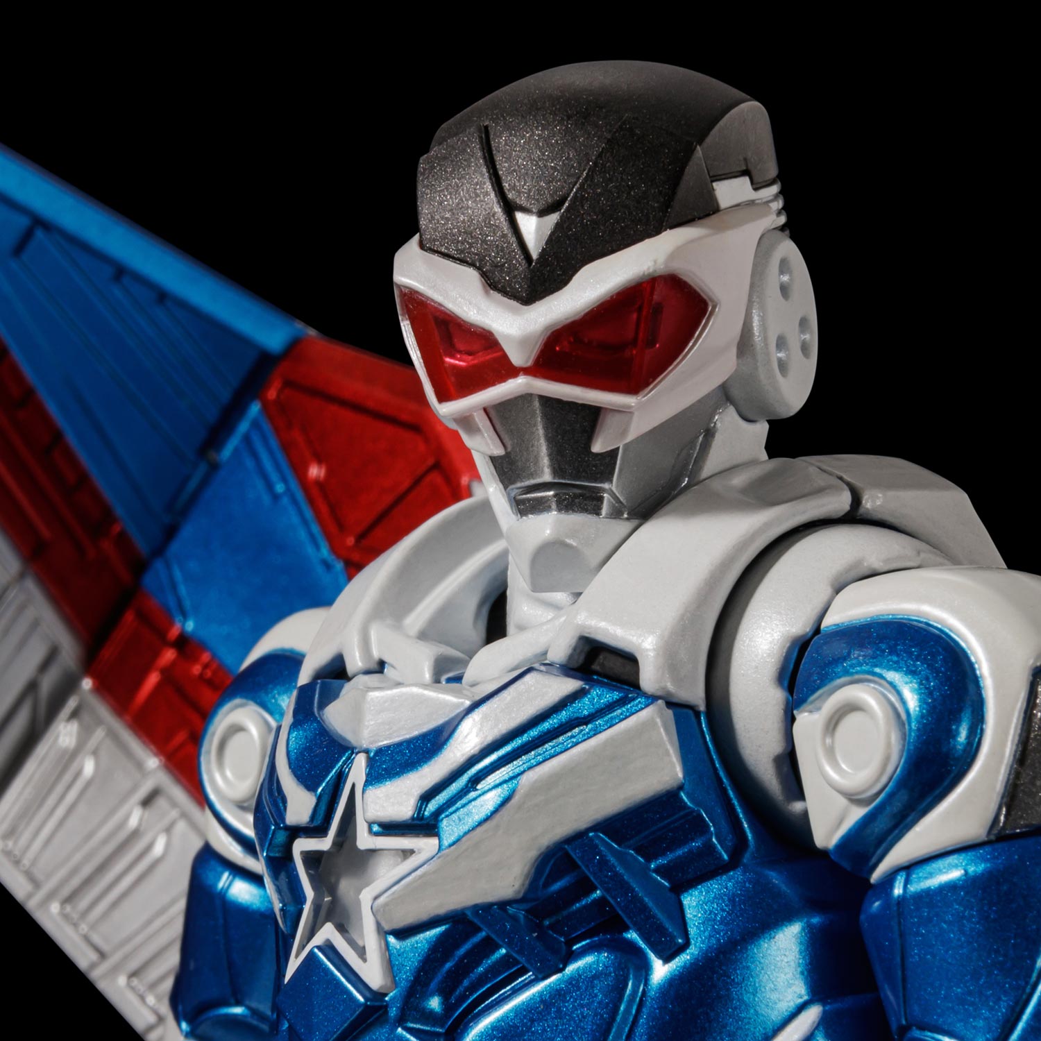 Captain America (Sam Wilson Version) Fighting Armor Collectible Figure