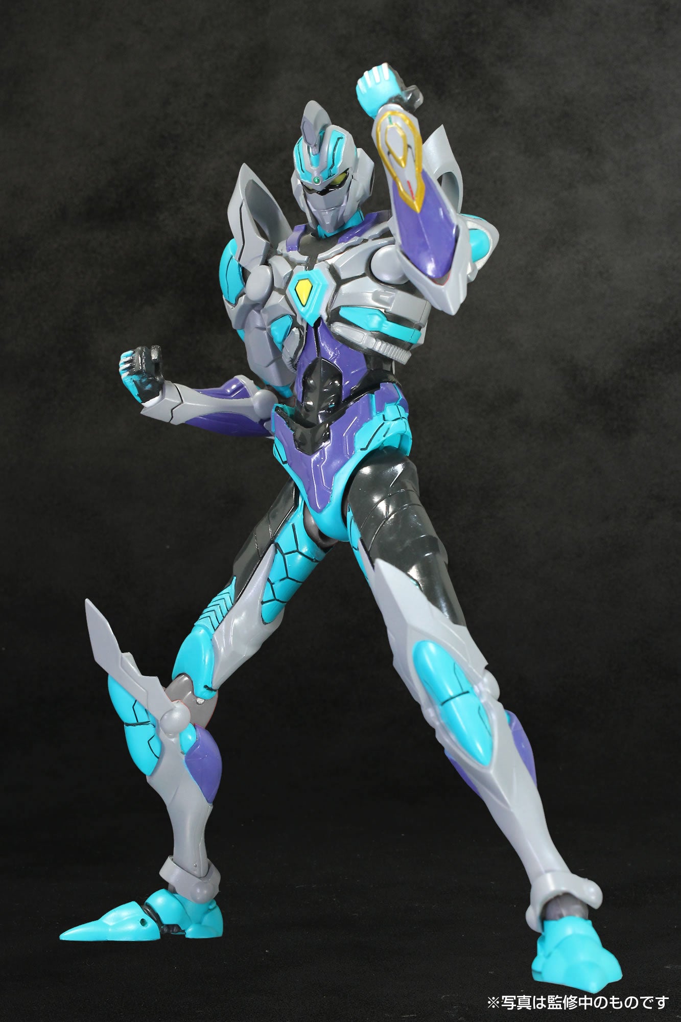 Heroic Action Collectible Figure - Gridman SSSS Initial Fighter Version for Anime Enthusiasts