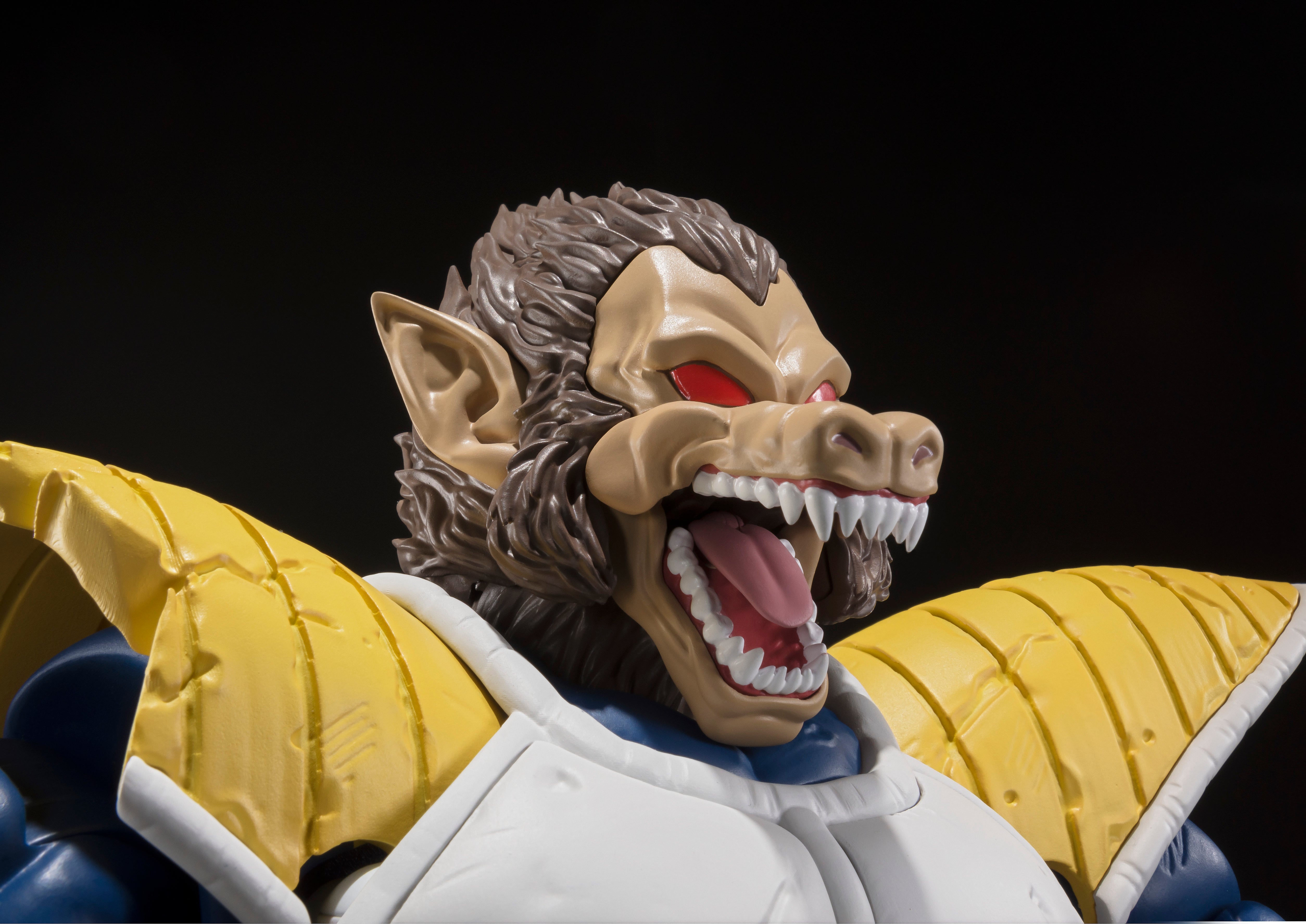 S.H. Figuarts Poseable Great Ape Vegeta Figure