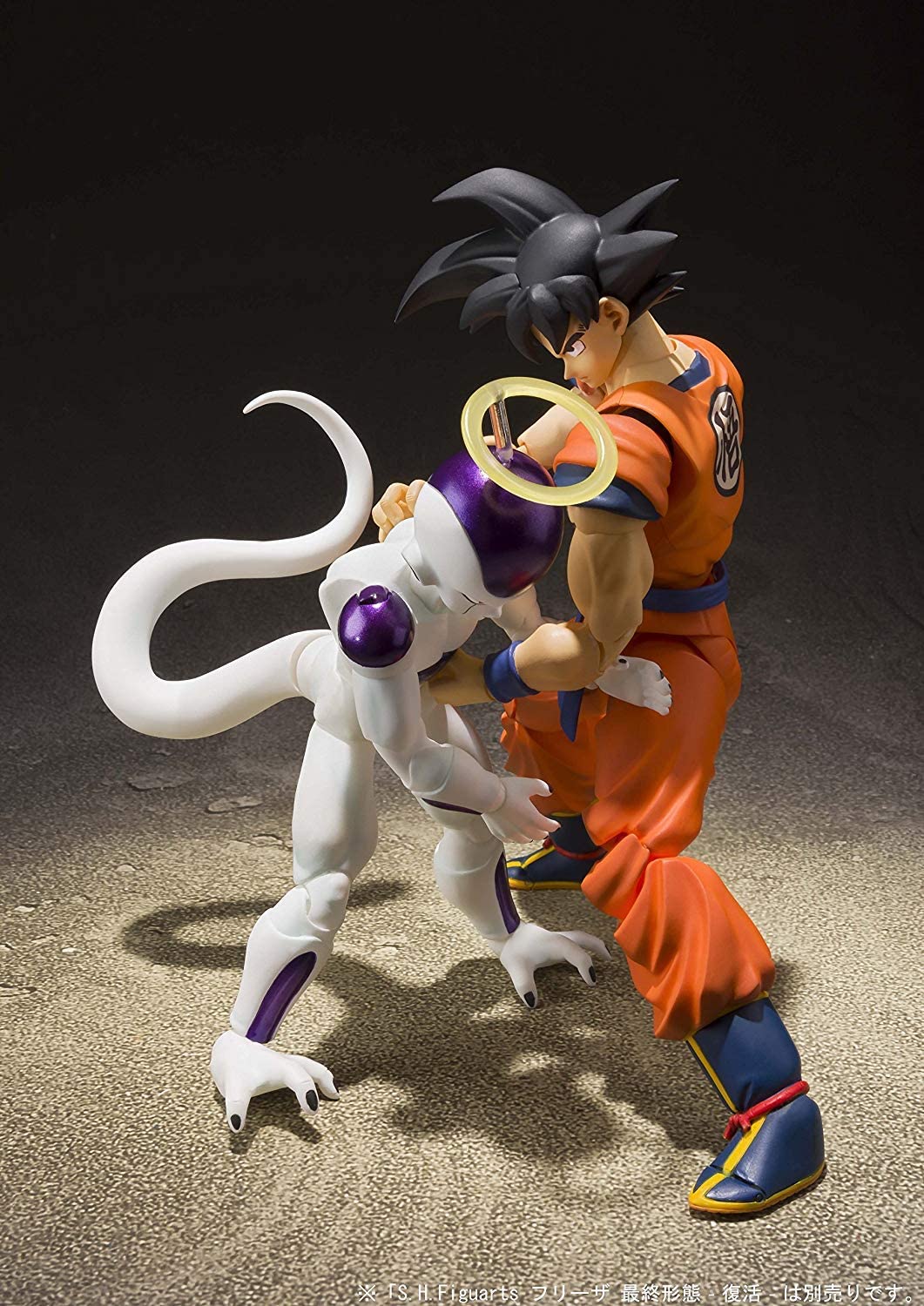 SH Figuarts Authentic Earth - Raised Saiyan Son Goku Action Figure