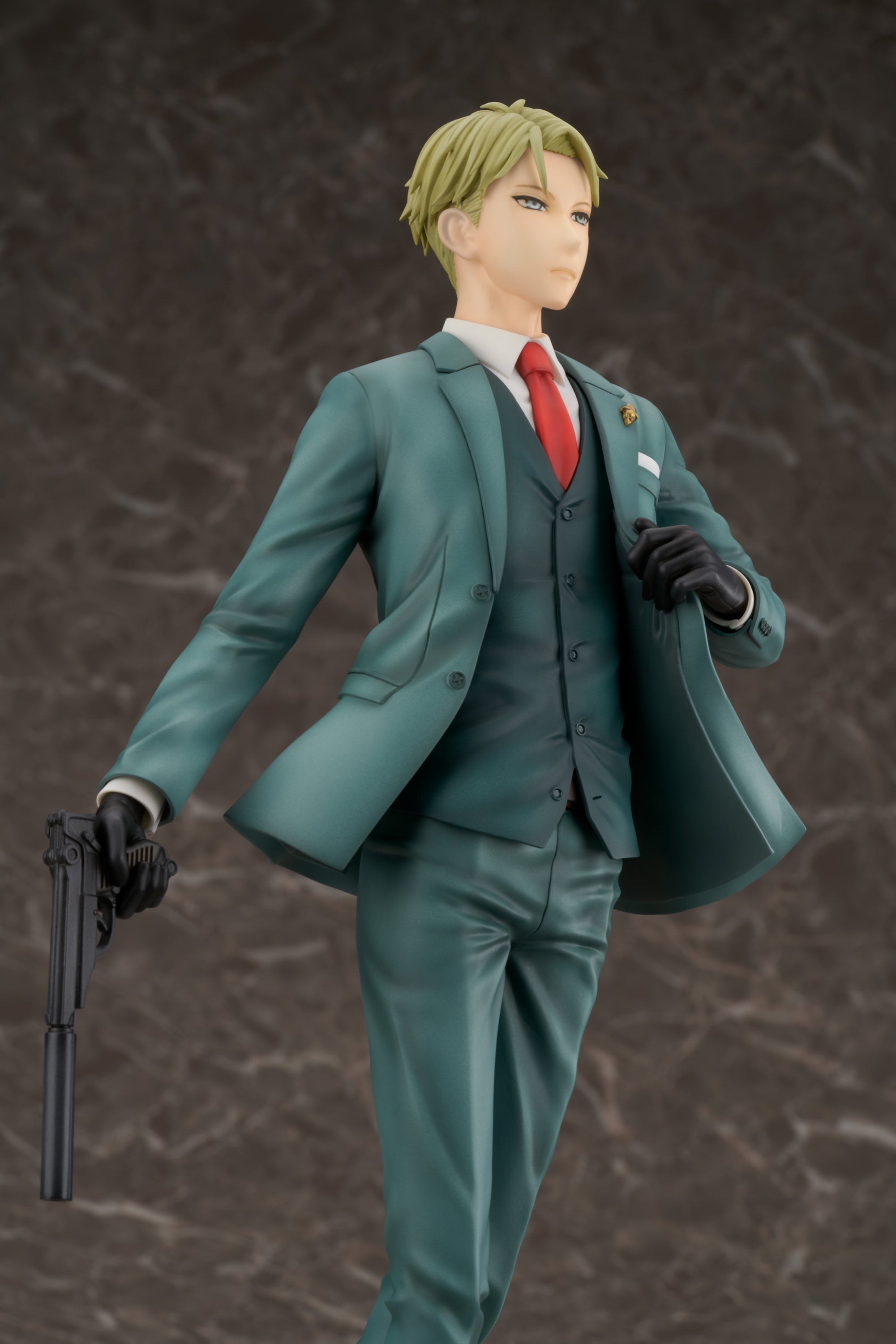 High - Quality 1/7 Scale Loid Forger Figure from SPYxFAMILY