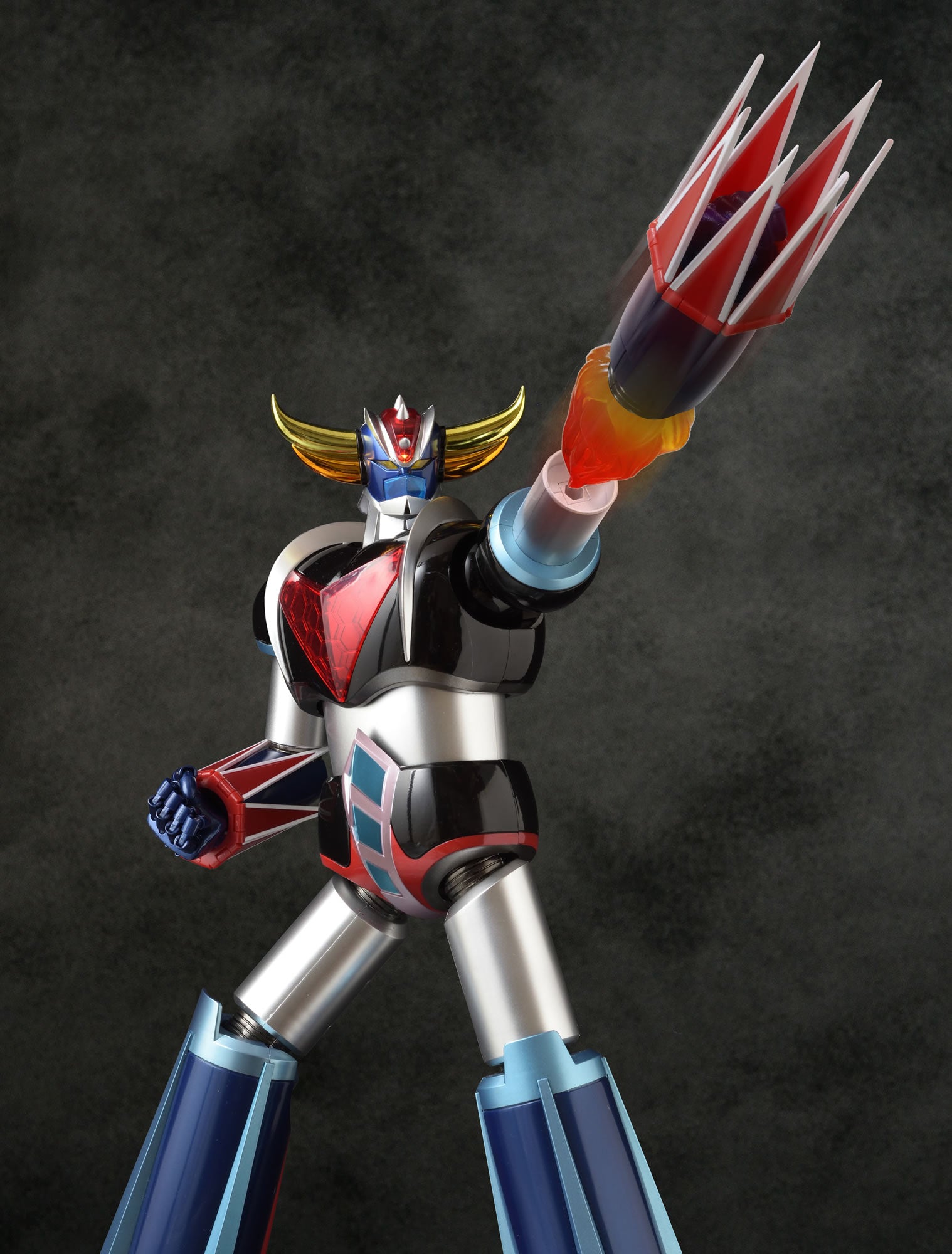 Renewed Grand-Size Grendizer Action Model from Evolution Toys