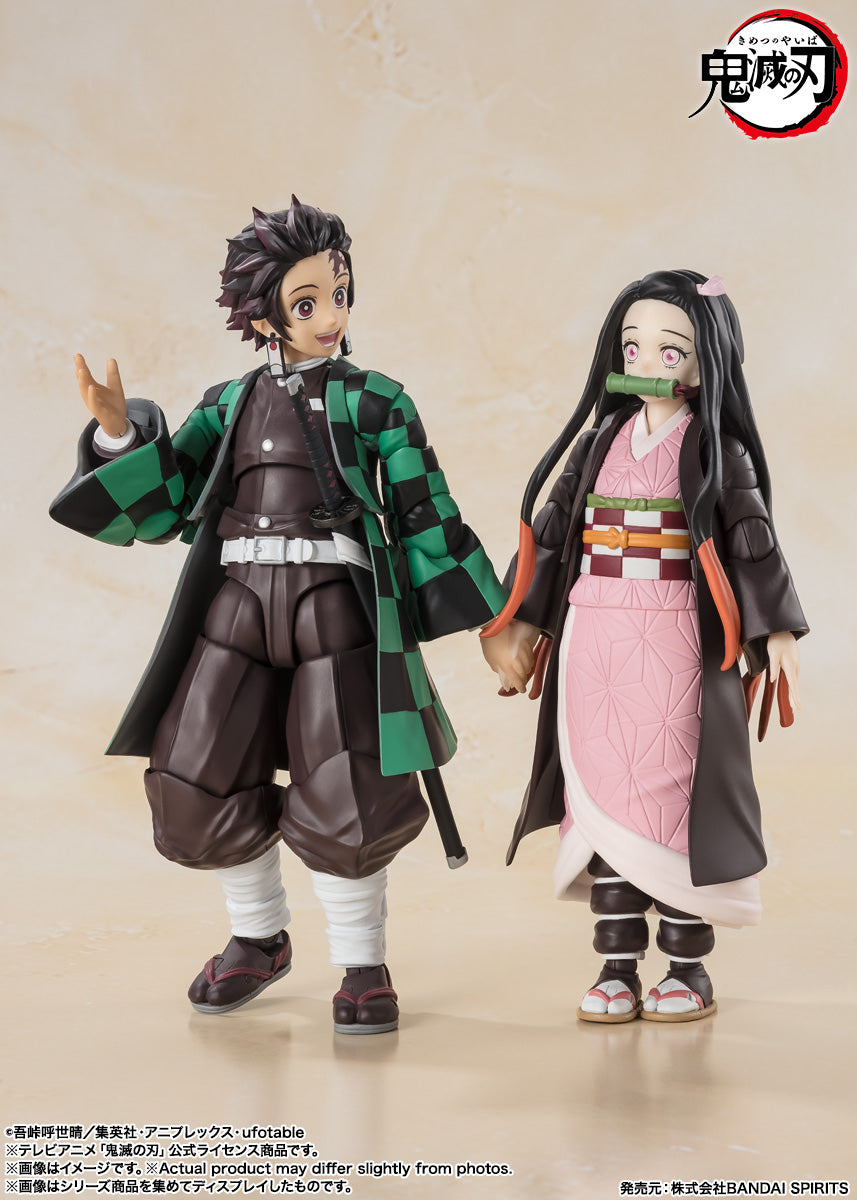 SH Figuarts Highly Poseable Tanjiro Kamado Figure from Demon Slayer