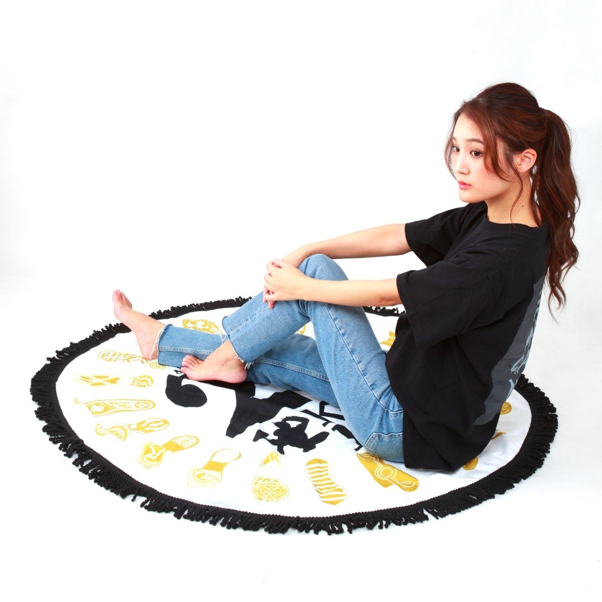 20-Piece Circular Towel Inspired by Kamen Rider Kicks