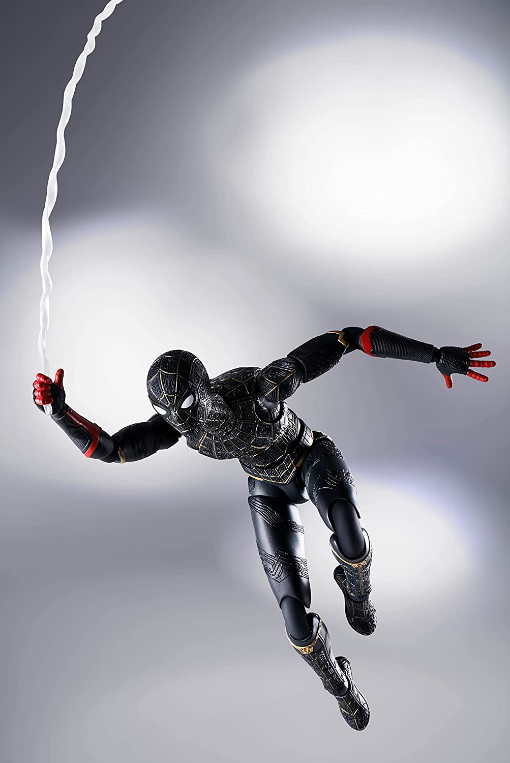 SH Figuarts No Way Home Black & Gold Suit Spider - Man Action Figure