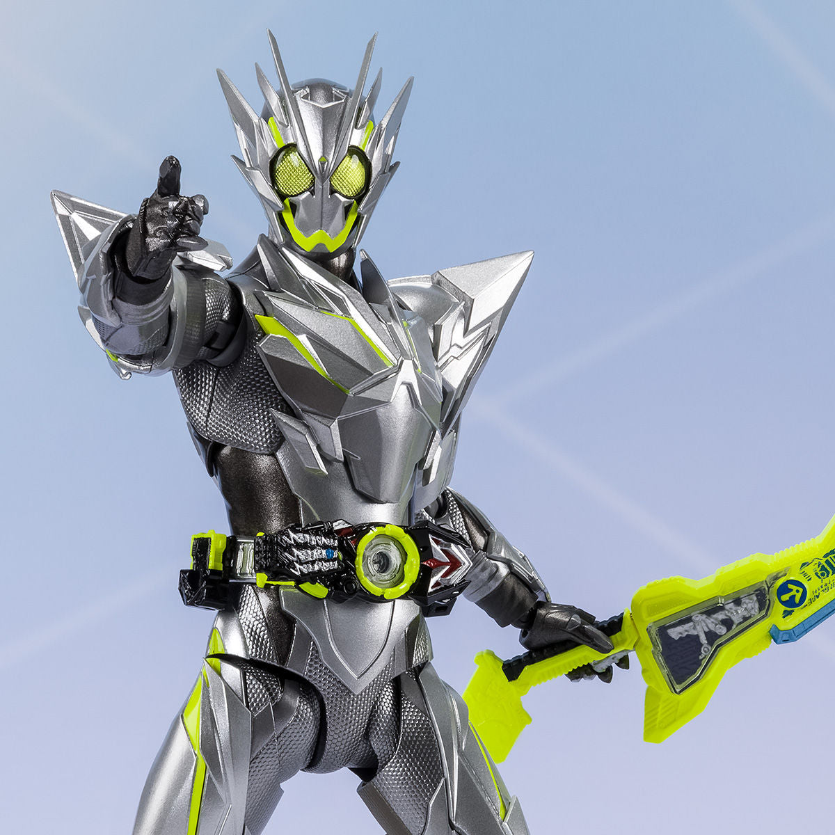 SH Figuarts Kamen Rider Zero One Metal Cluster Hopper with Cool Accessories