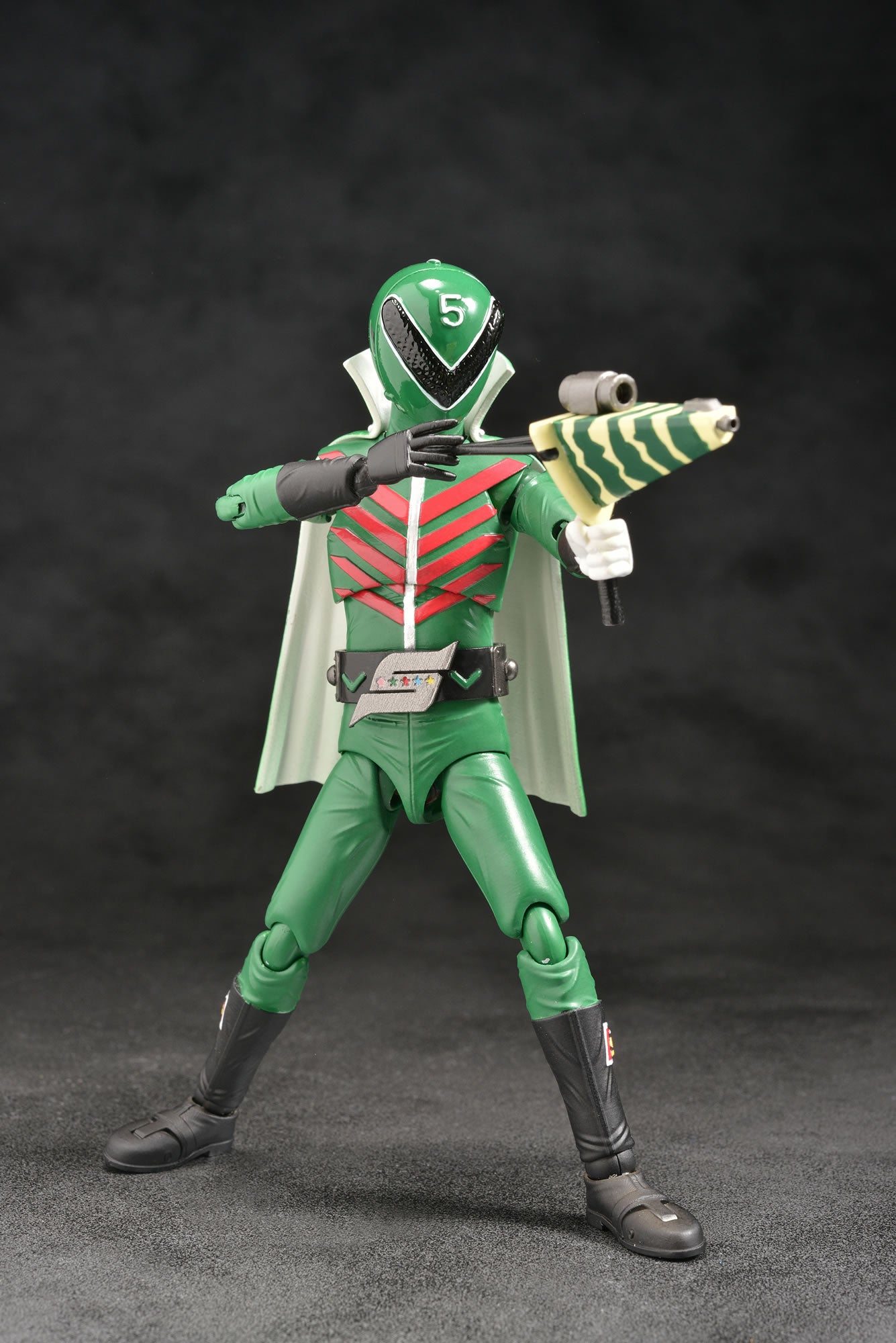 Hero Action Figures: HAF Momoranger and Midoranger from Evolution Toys