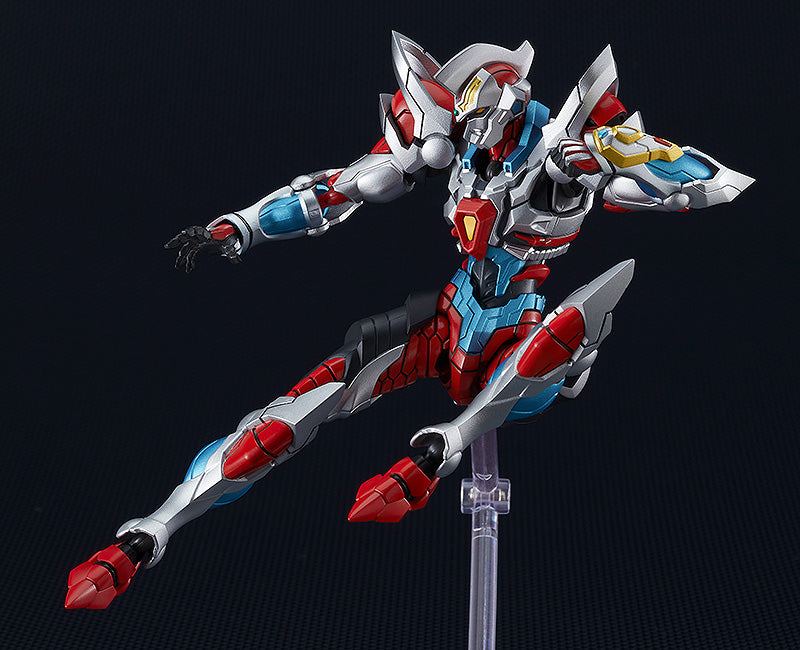 Figma Collectible SSSS Gridman Primal Fighter with Different Colored Armor Version