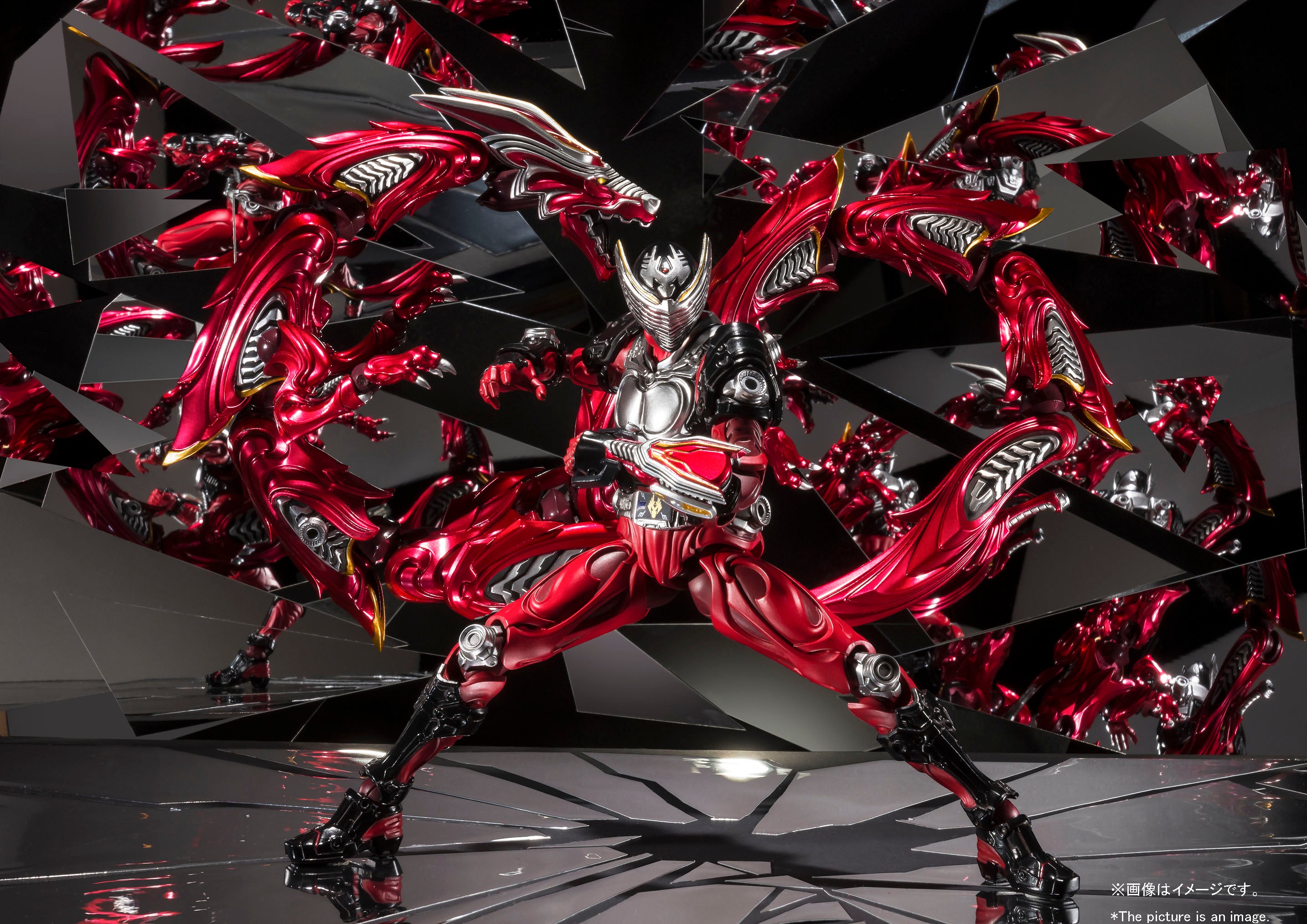 Cool SIC Kamen Rider Ryuki with Fully Posable Dragreder