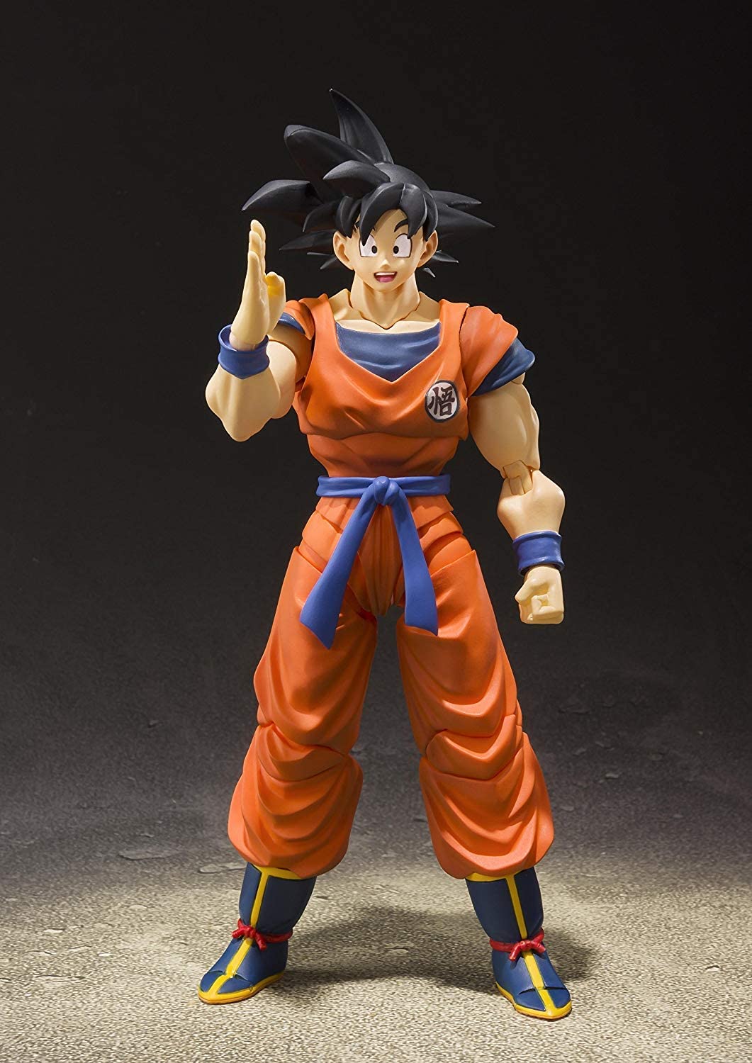 SH Figuarts Authentic Earth - Raised Saiyan Son Goku Action Figure