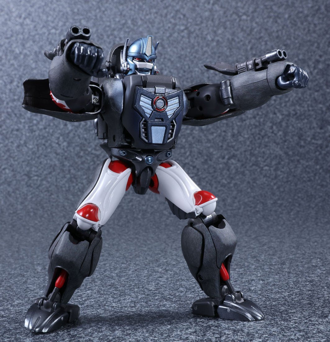 Re-released Beast Wars MP-32 Masterpiece Optimus Primal with Multiple Faces and Weapons