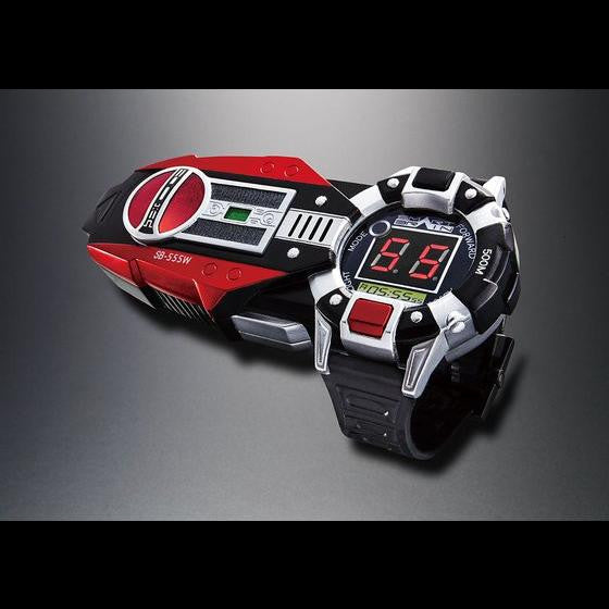 Collectible CSM Kamen Rider Faiz Accelerator Figure Compatible with Faiz Driver