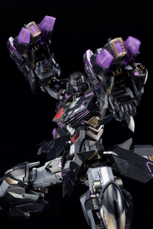 Flame Toys Highly-Posable Die-Cast Kuro Kara Kuri Megatron Figure
