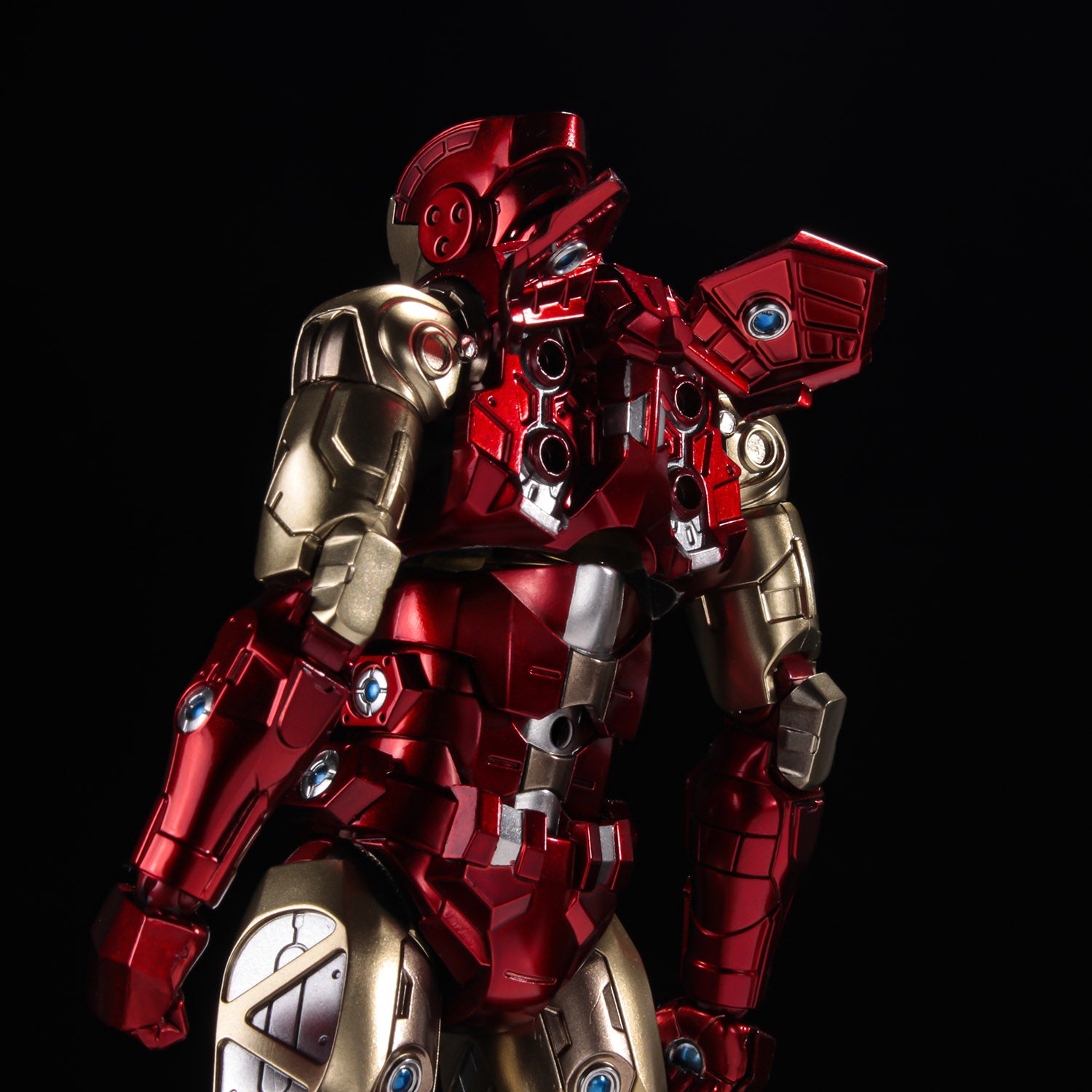 Sentinel's New Fighting Armor: Iconic 6 - Inch Marvel Iron Man Figure