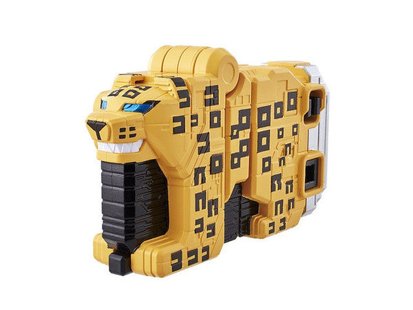 DX Collectible Cube Set Featuring Leopard, Owl, Zebra, and Platypus Figurines