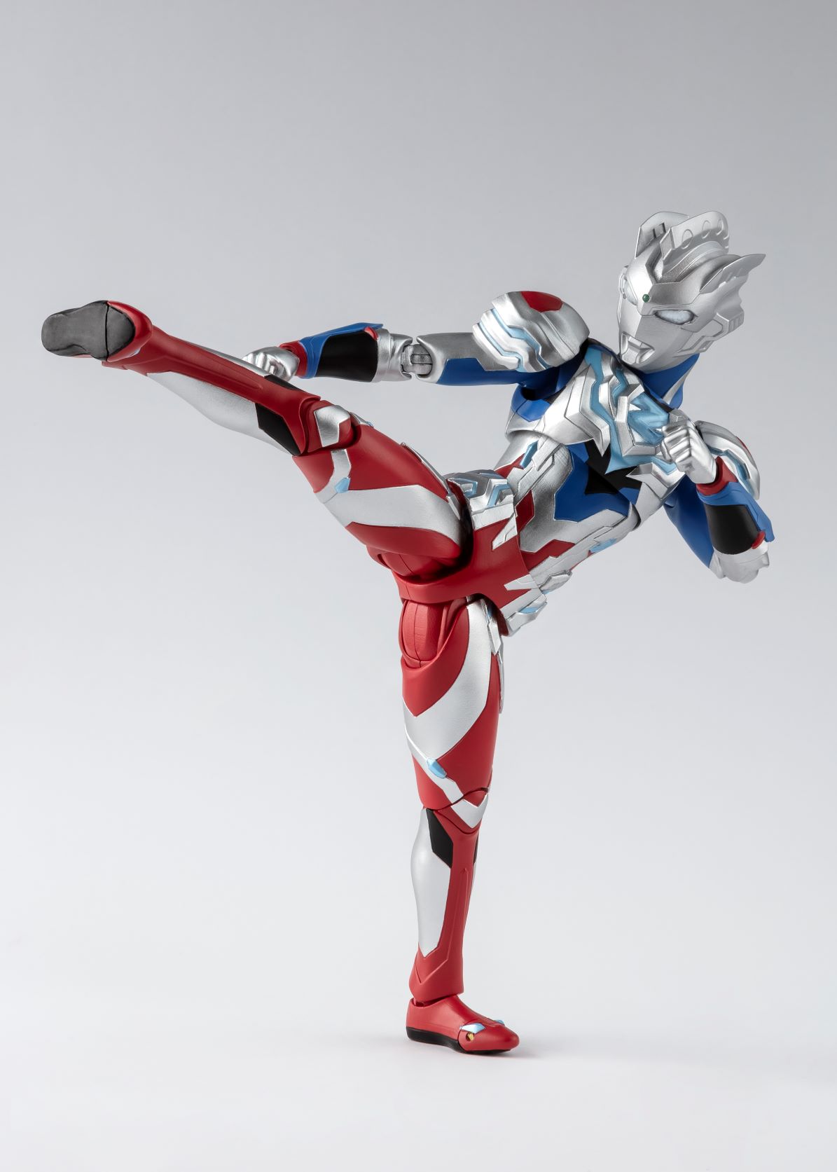 SH Figuarts Collectible Ultraman Z Alpha Edge Action Figure