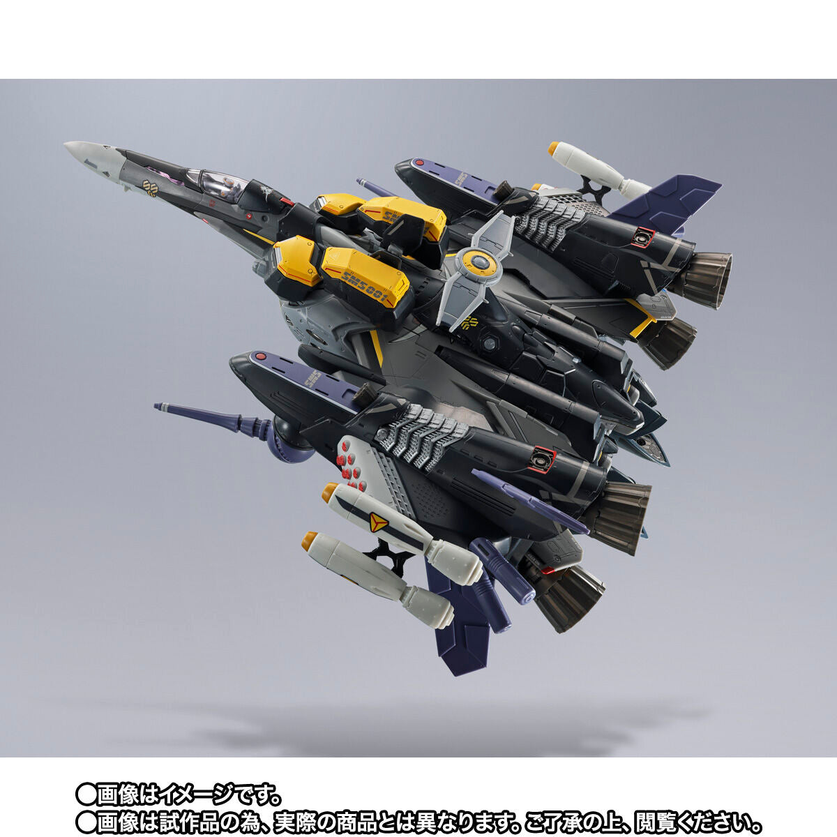 DX Chogokin Revival Version VF-25S Armored Messiah Valkyrie Piloted by Ozma Lee